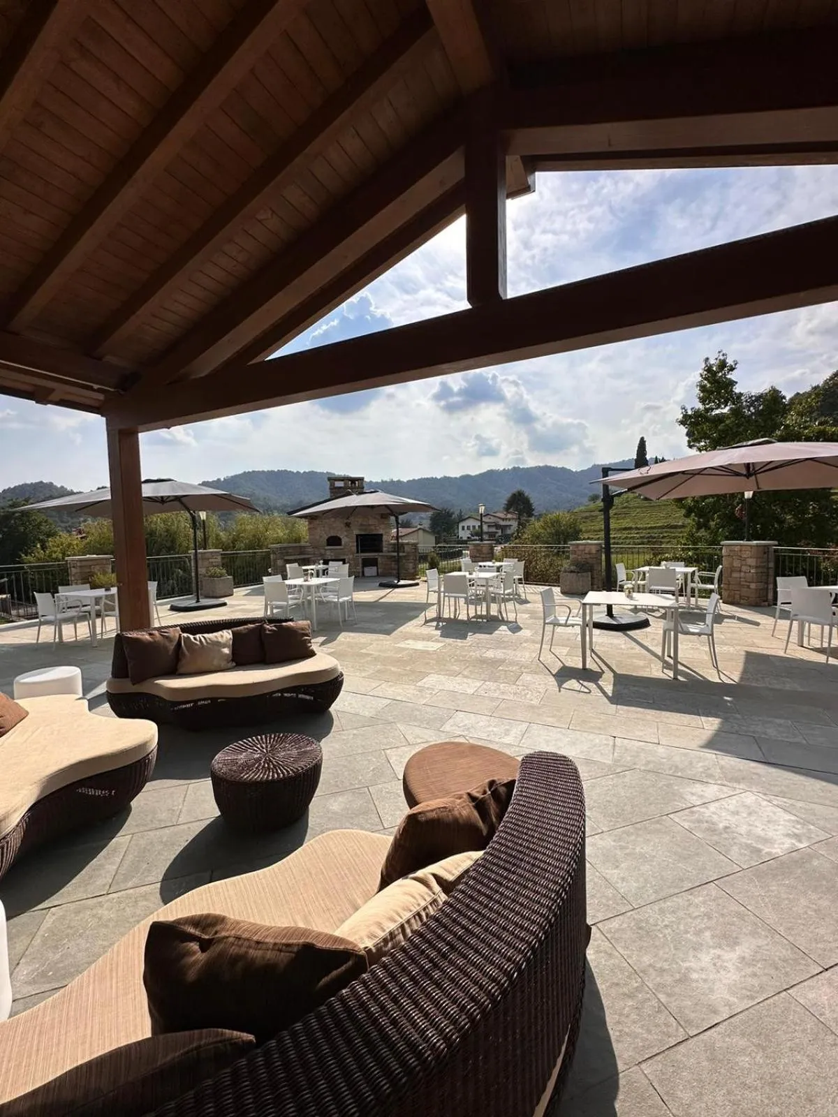 Patio in Bes Hotel Terme a Palazzago