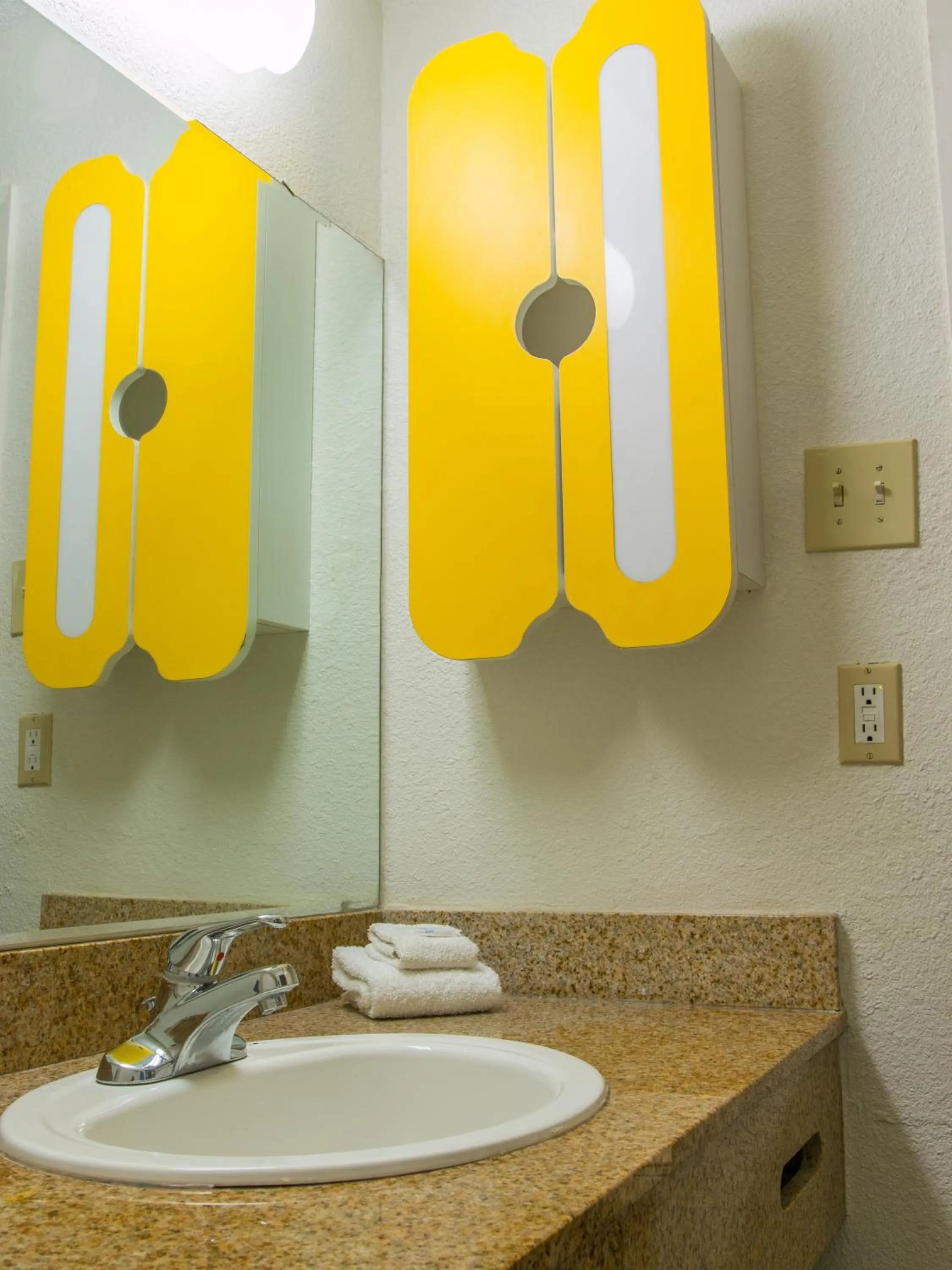 Bathroom in Studio 6-San Antonio, TX - Lackland AFB