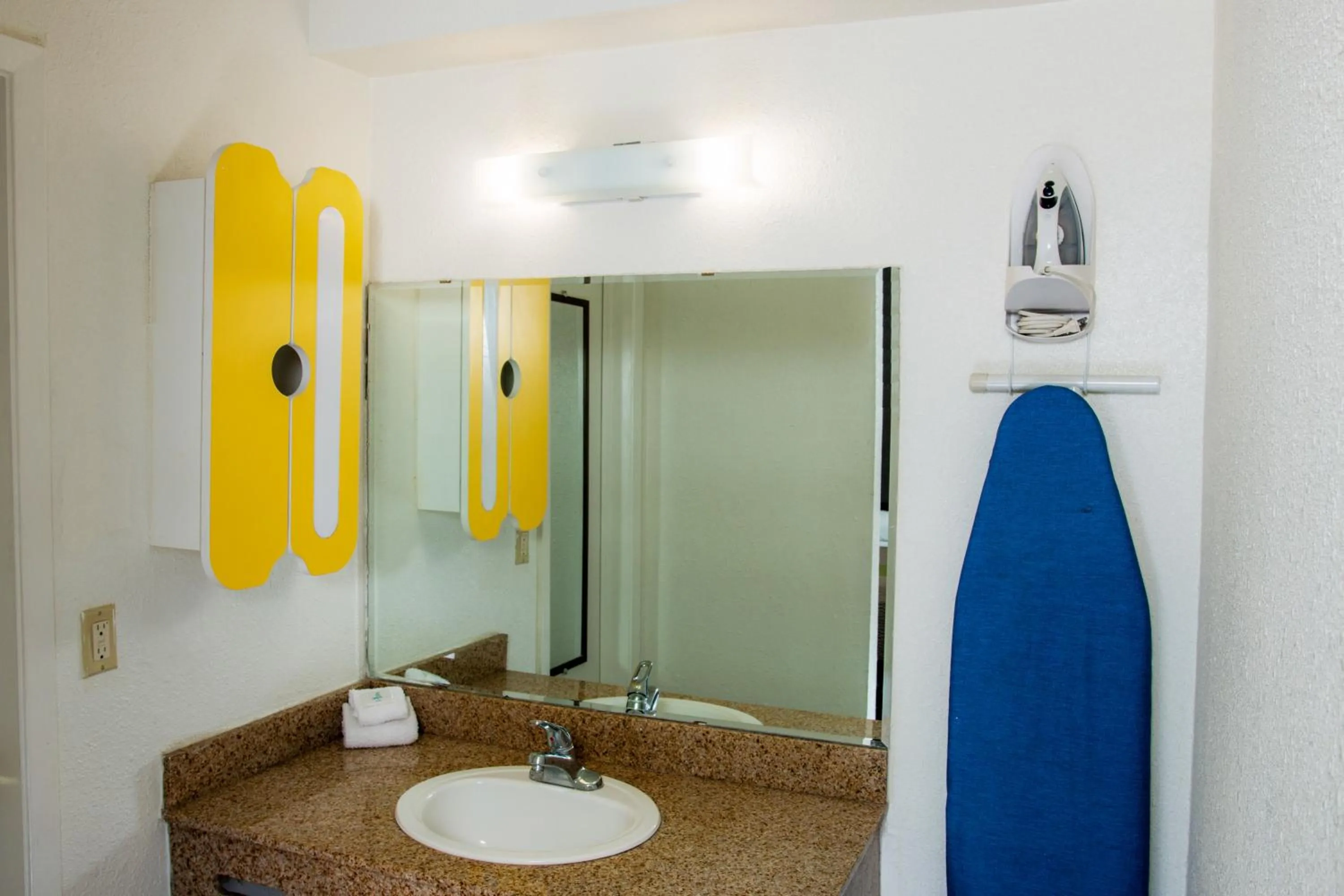 Bathroom in Studio 6-San Antonio, TX - Lackland AFB