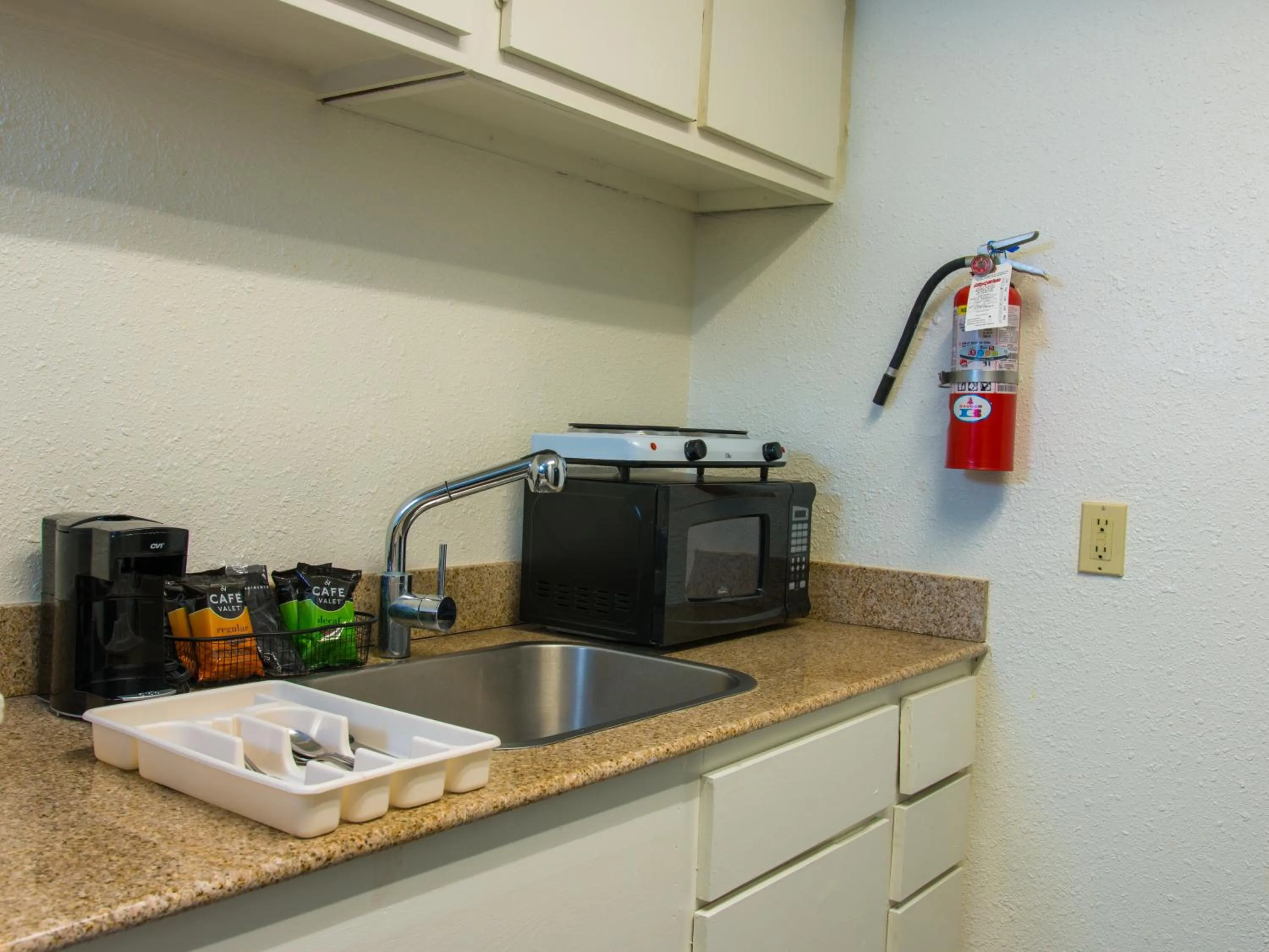 Coffee/tea facilities in Studio 6-San Antonio, TX - Lackland AFB