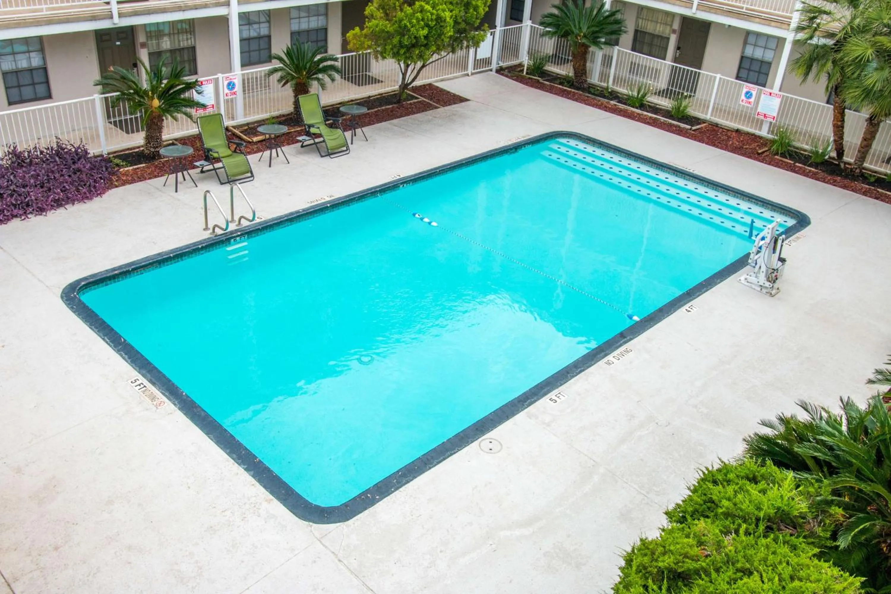 Day in Studio 6-San Antonio, TX - Lackland AFB