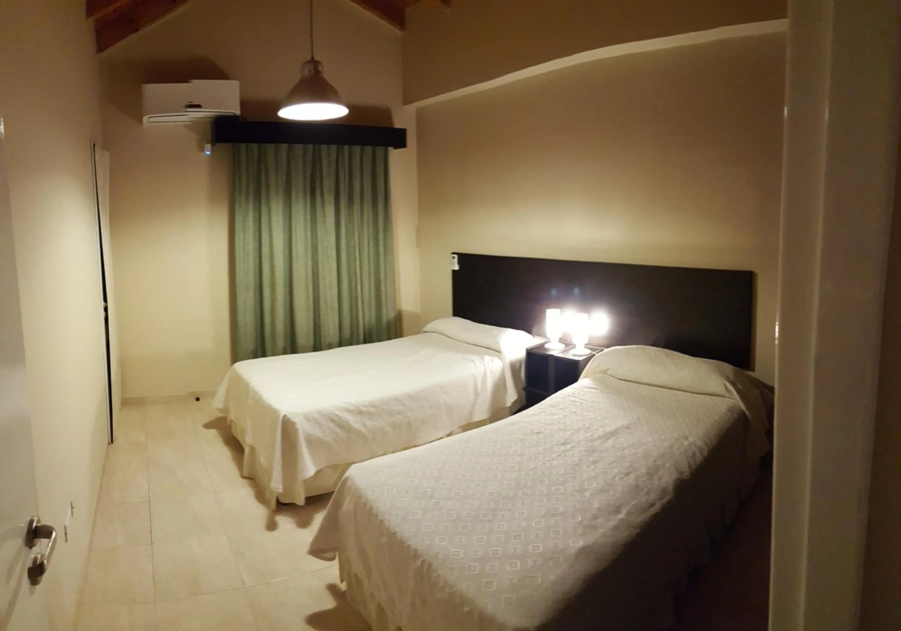 Bed in Hotel Viñas del Sol