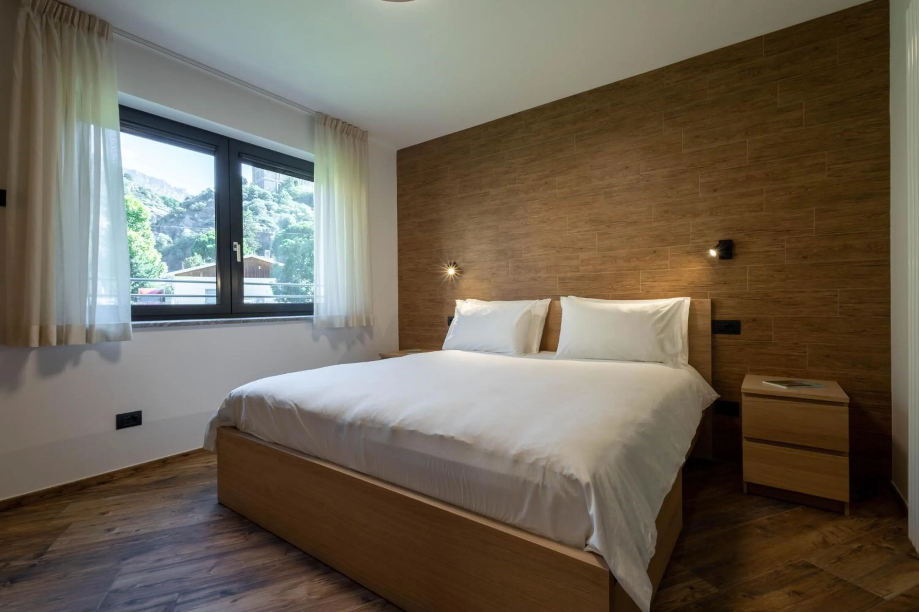 Bedroom, Bed in San Martin Holidays Home - Stay, Work & Fun