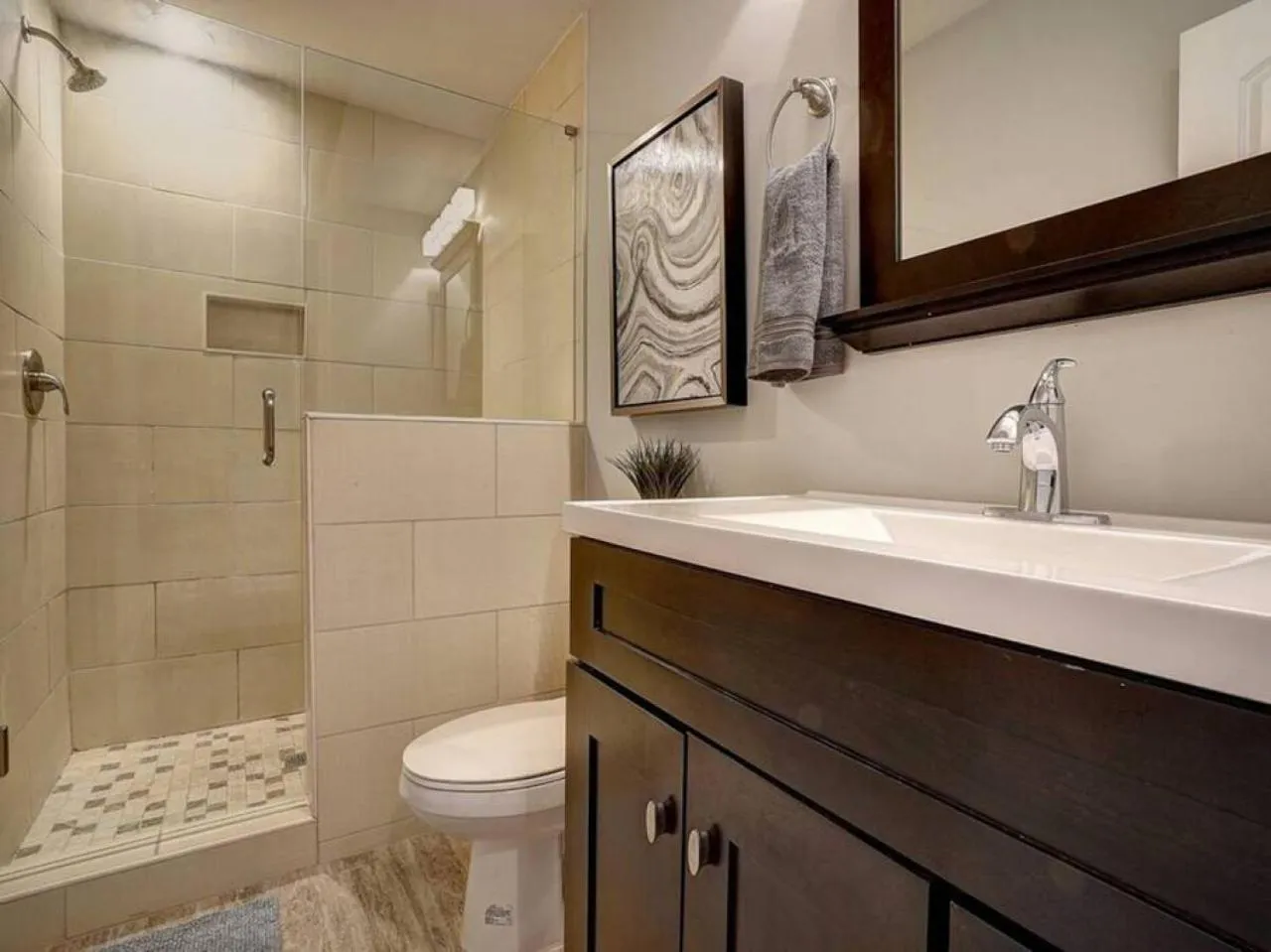 Two Comfy Condos Near City Center OTR UC Zoo