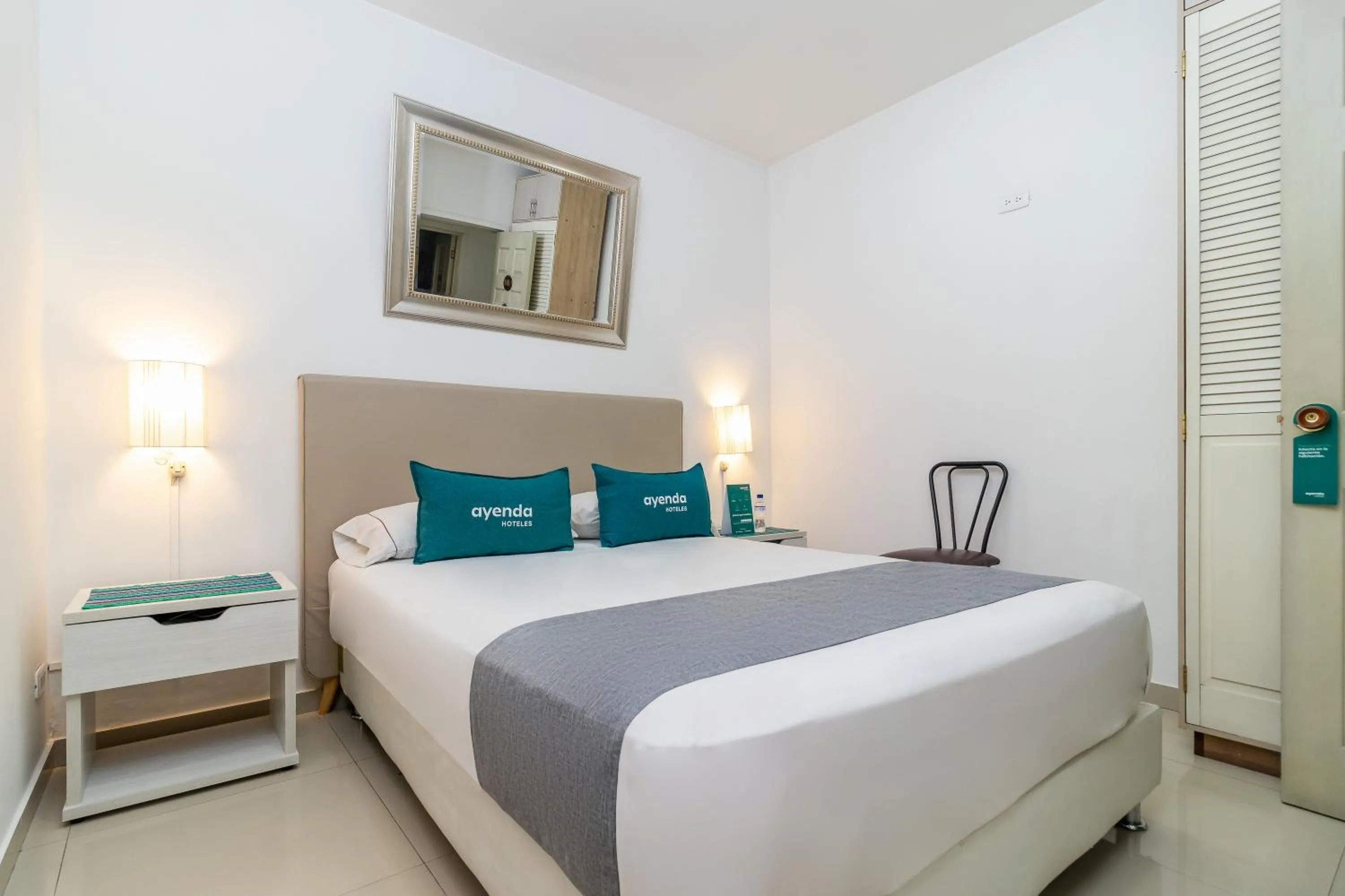 Photo of the whole room, Bed in Ayenda Eloina