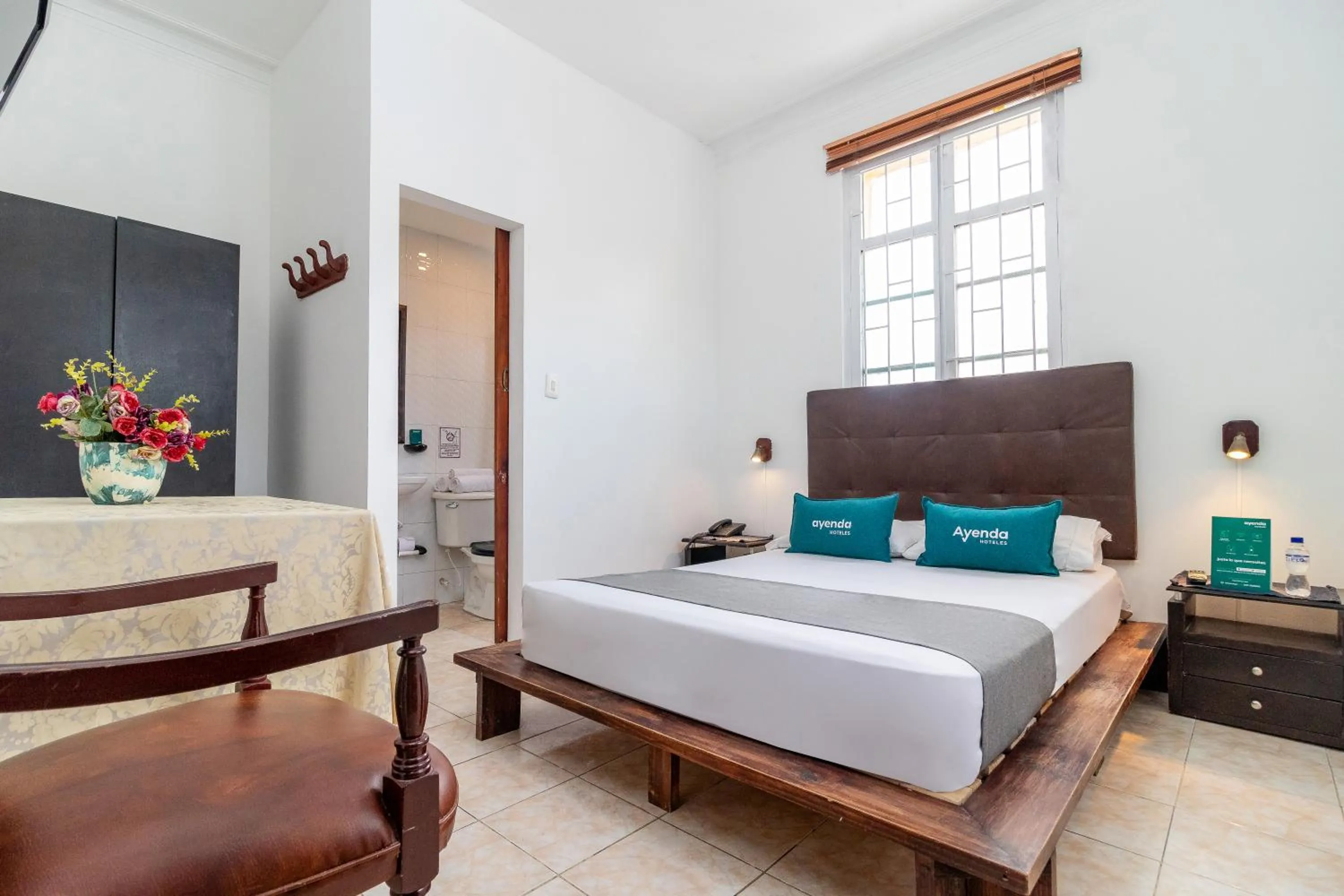 Photo of the whole room, Bed in Ayenda Eloina