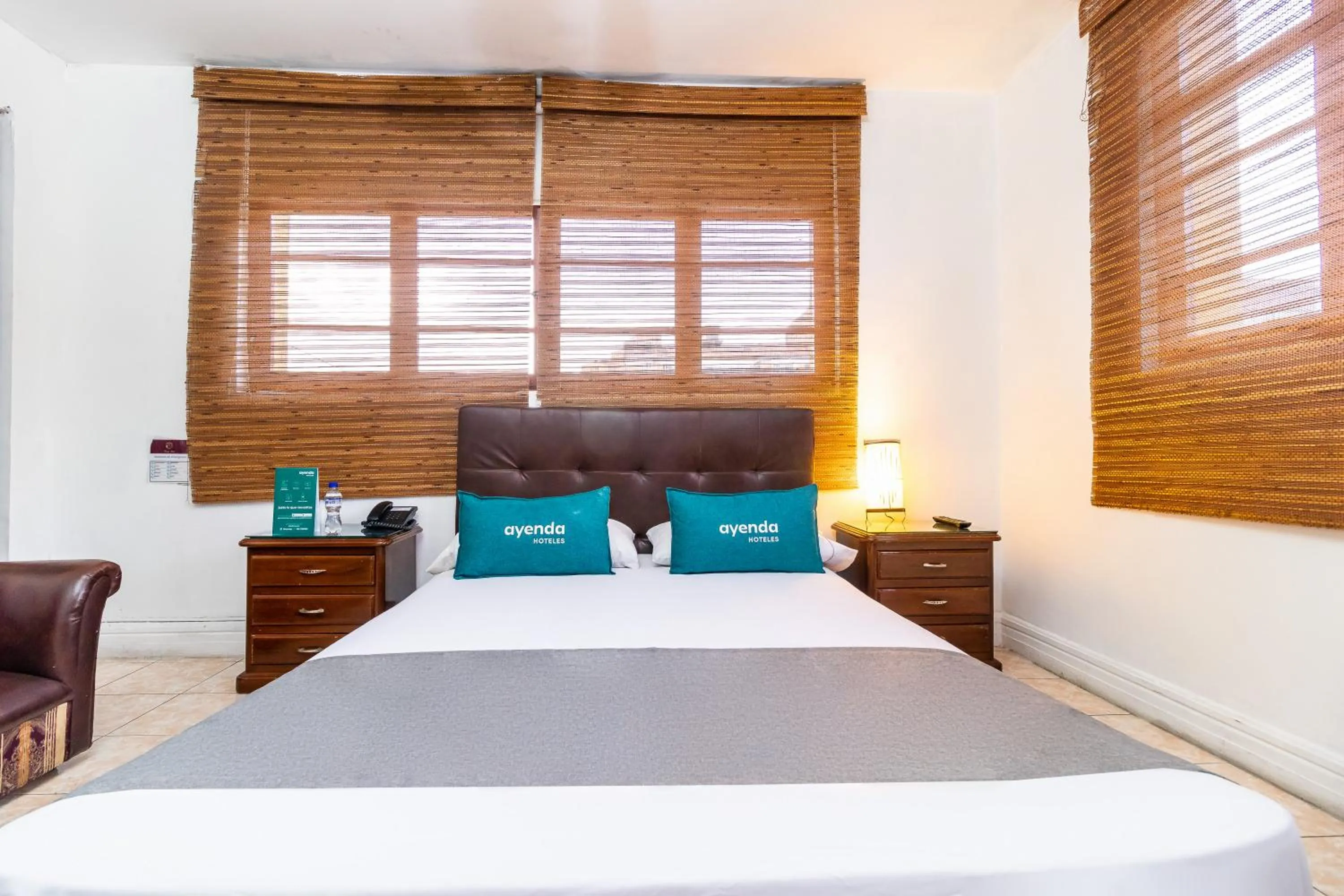 Photo of the whole room, Bed in Ayenda Eloina