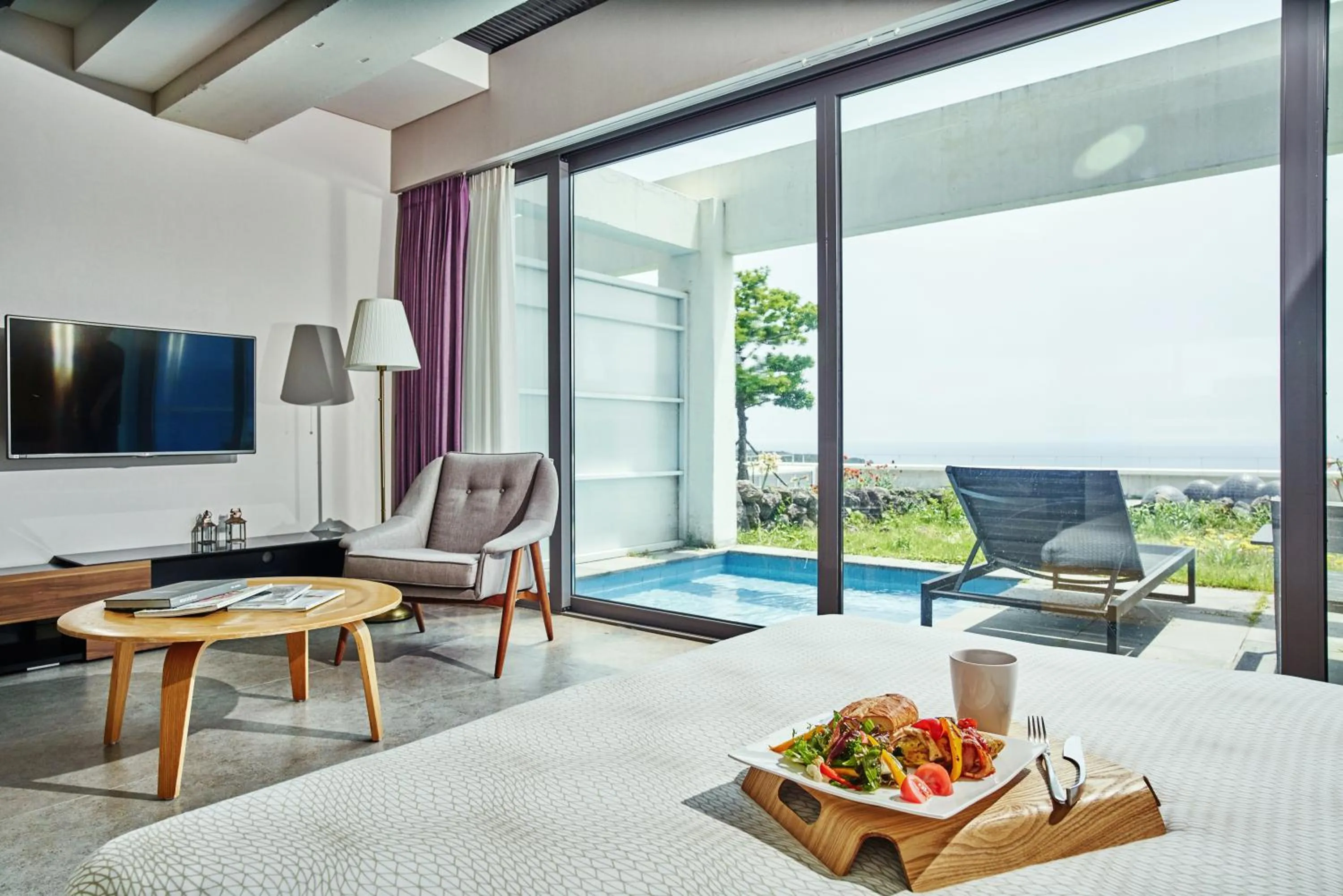 Living room in Jeju Bom stay & Art Gallery