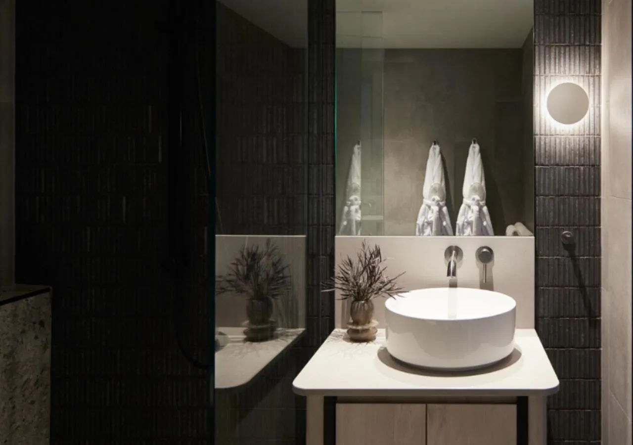 Bathroom in The Executive Inn, Newcastle