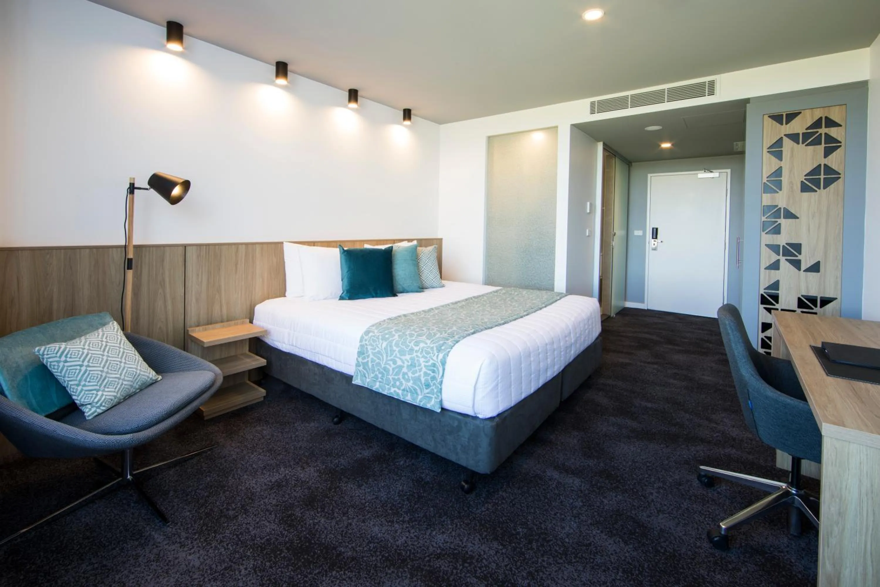 Photo of the whole room, Bed in The Gateway Inn, Newcastle