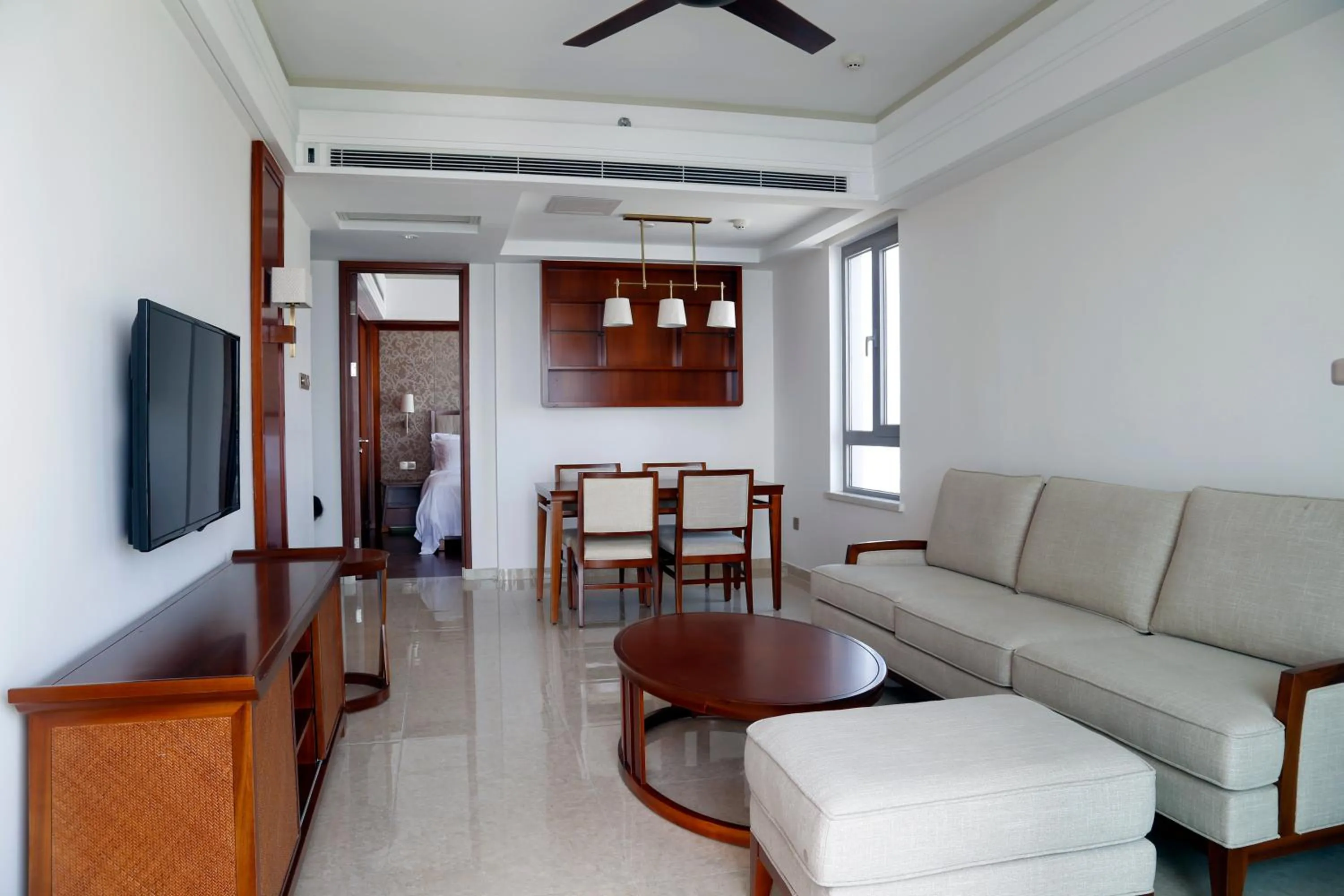 Living room in Sanya Seacube Holiday Hotel