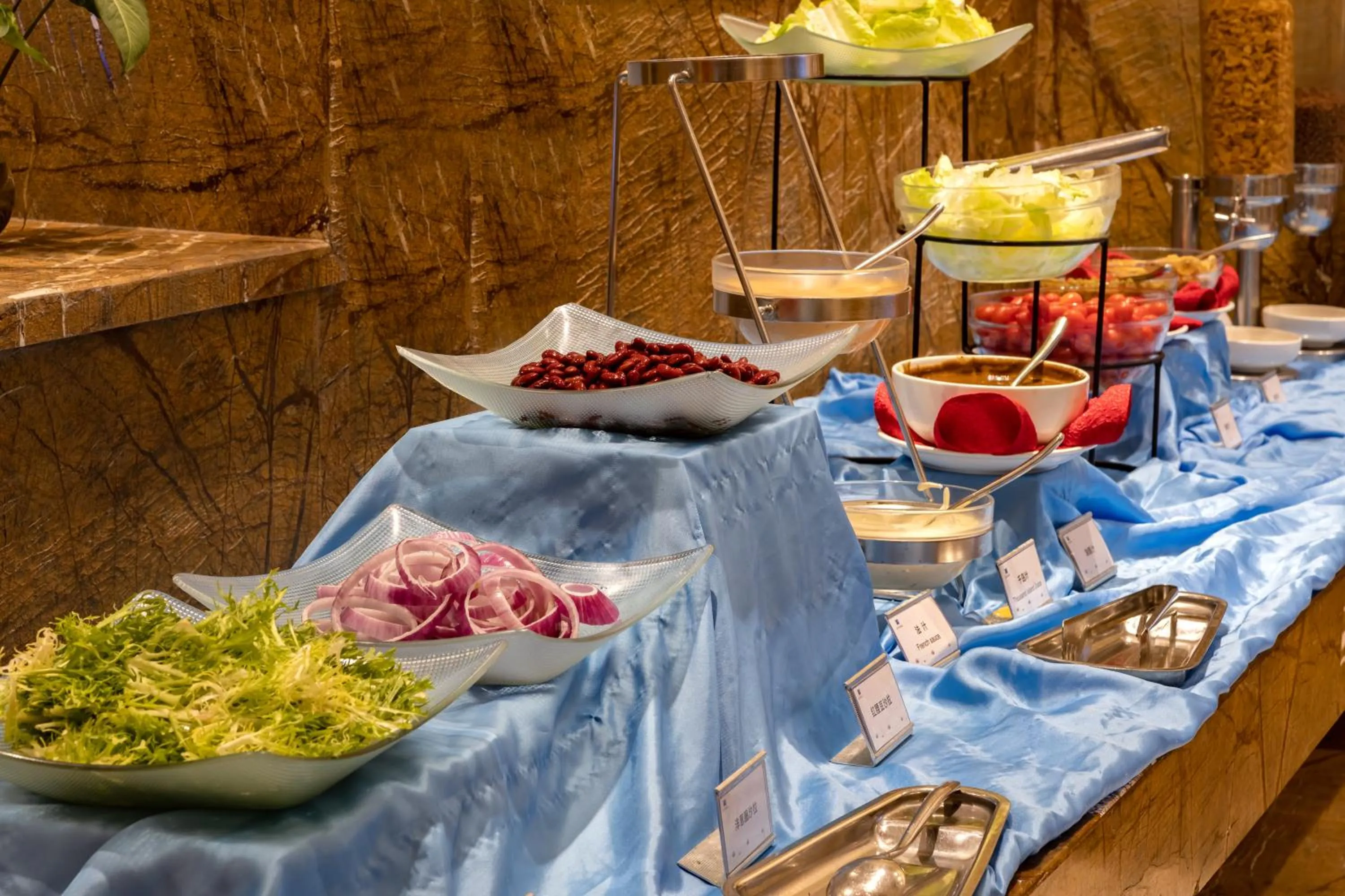 Restaurant/places to eat in Sanya Seacube Holiday Hotel