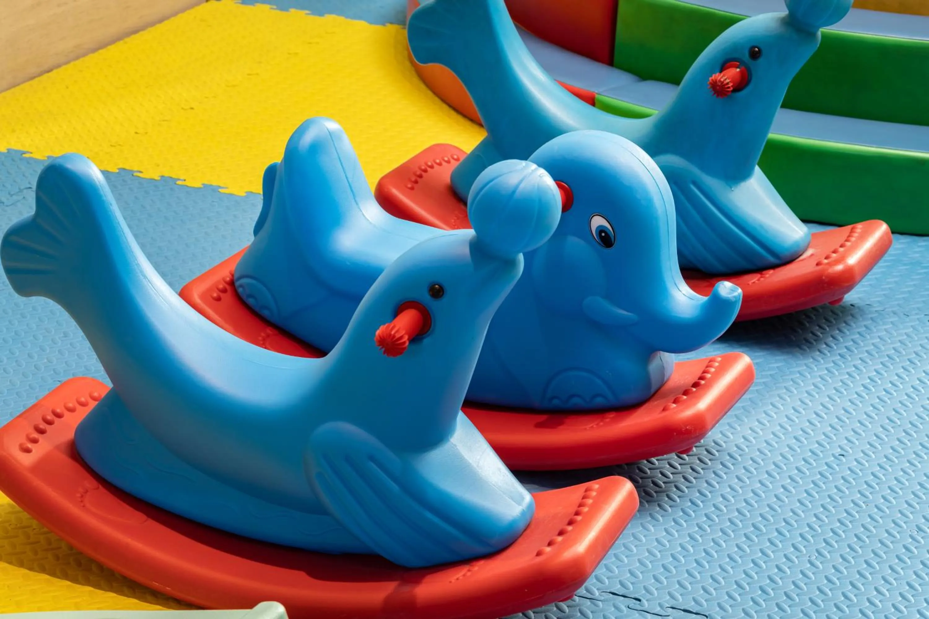 Sanya Seacube Holiday Hotel