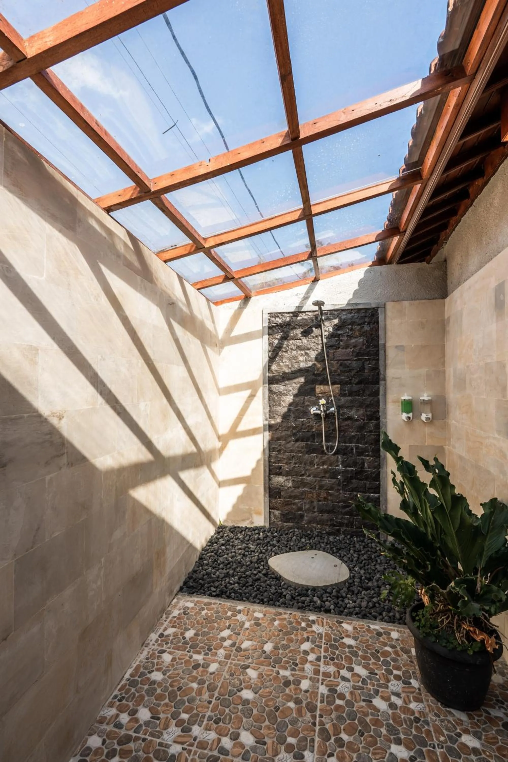 Bathroom in Meng Bengil Villa
