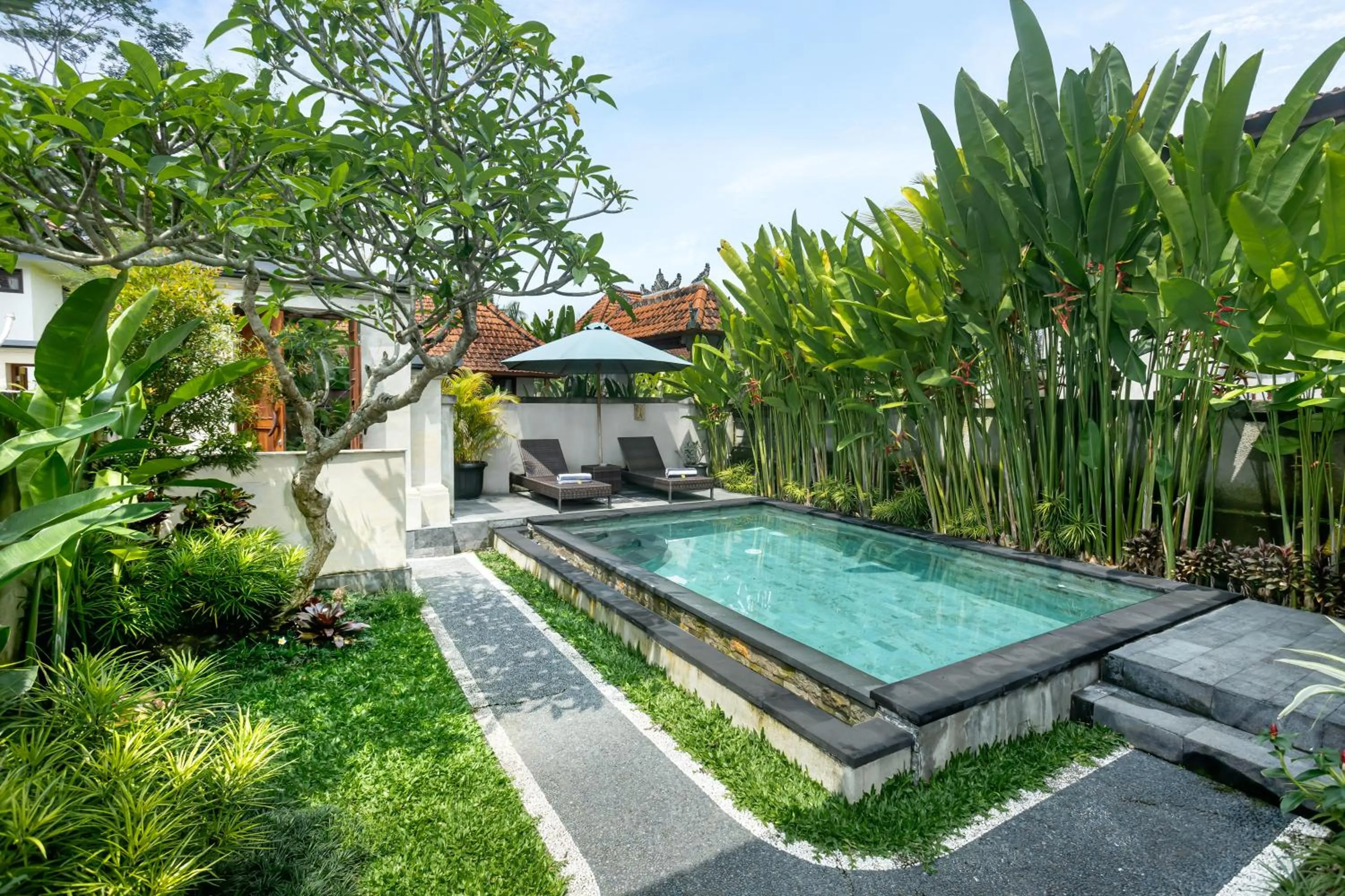 Pool view in Meng Bengil Villa