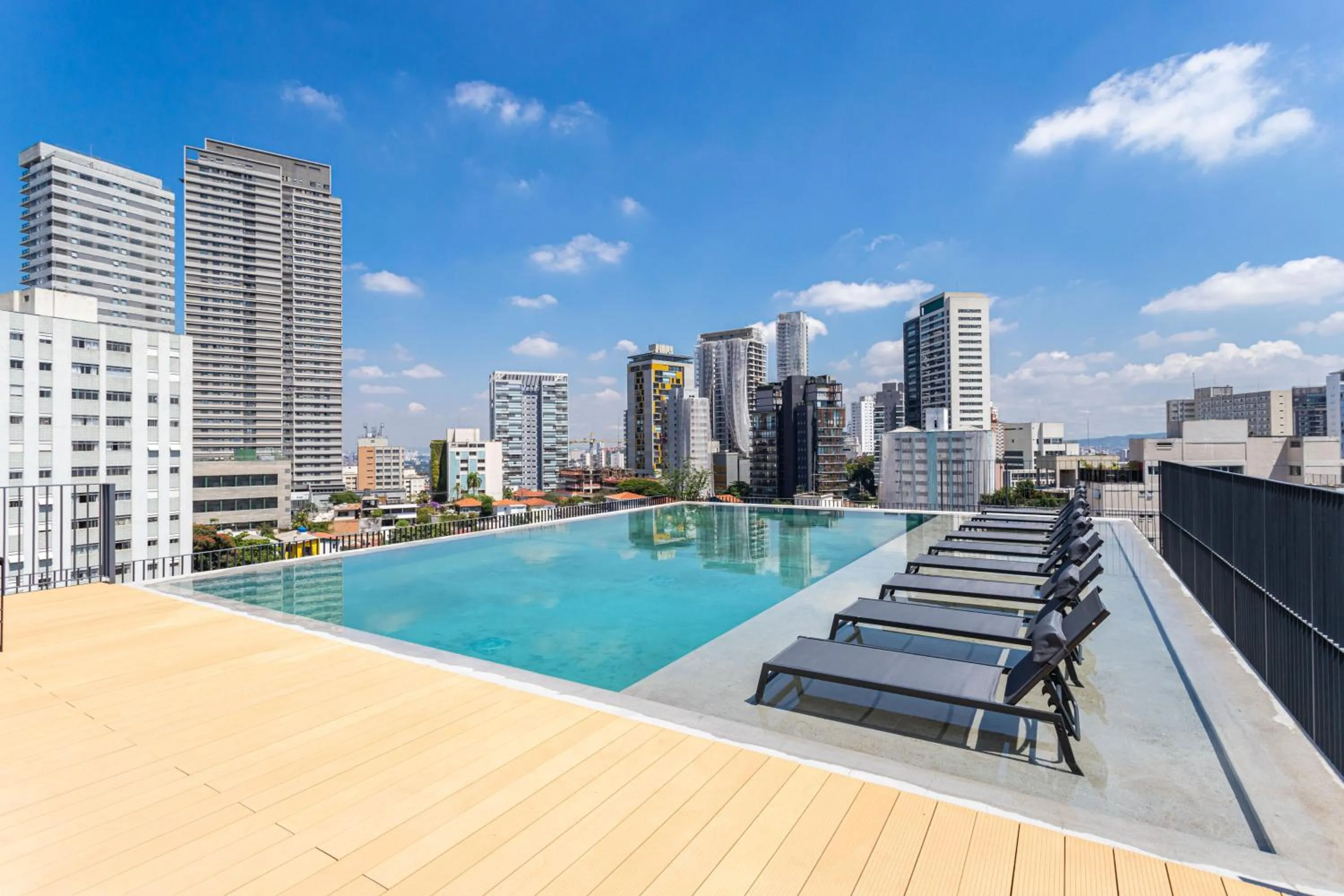 Property building in Charlie Onze22 Vila Madalena