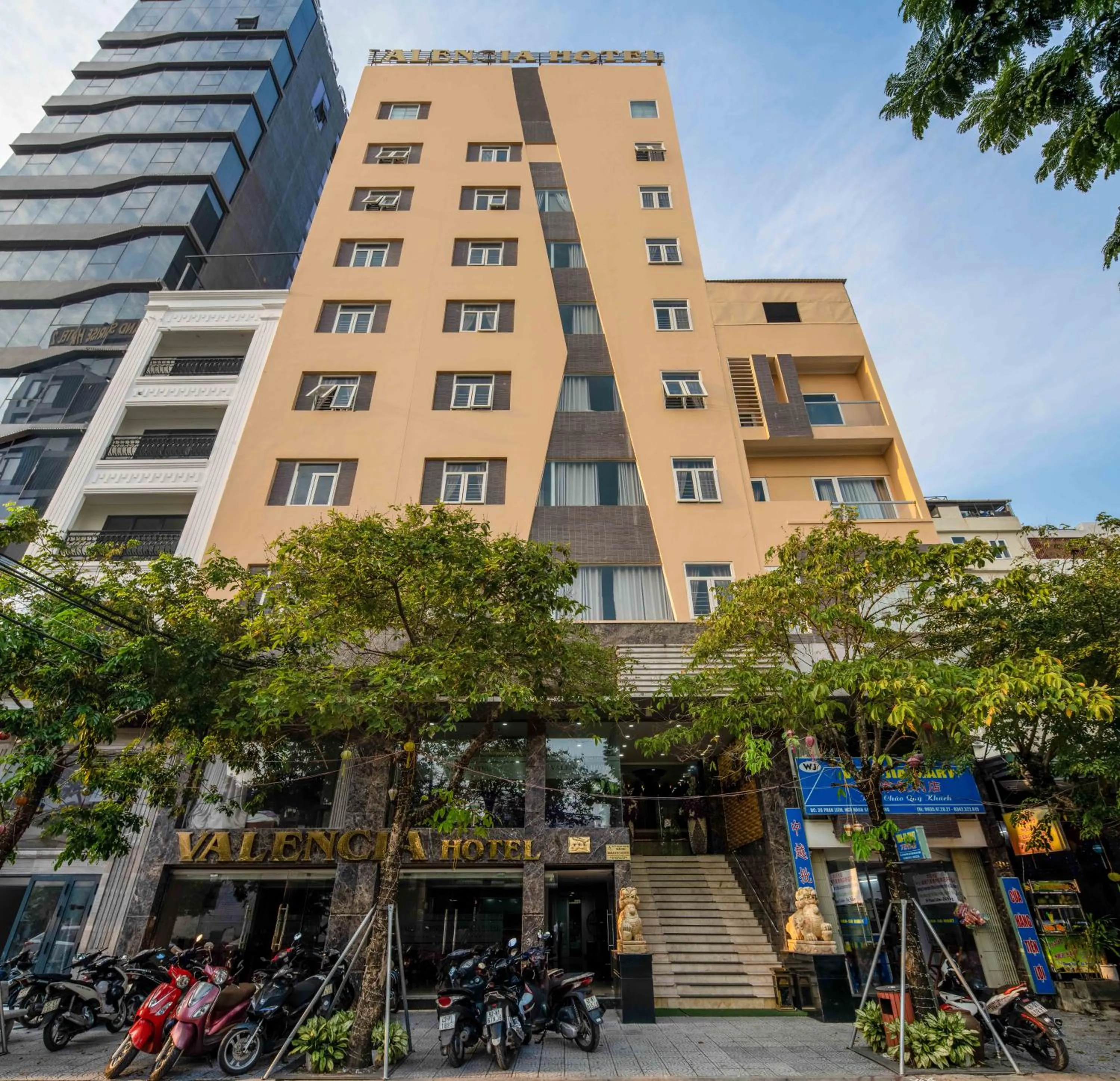 Property building in Valencia Da Nang Beach Hotel