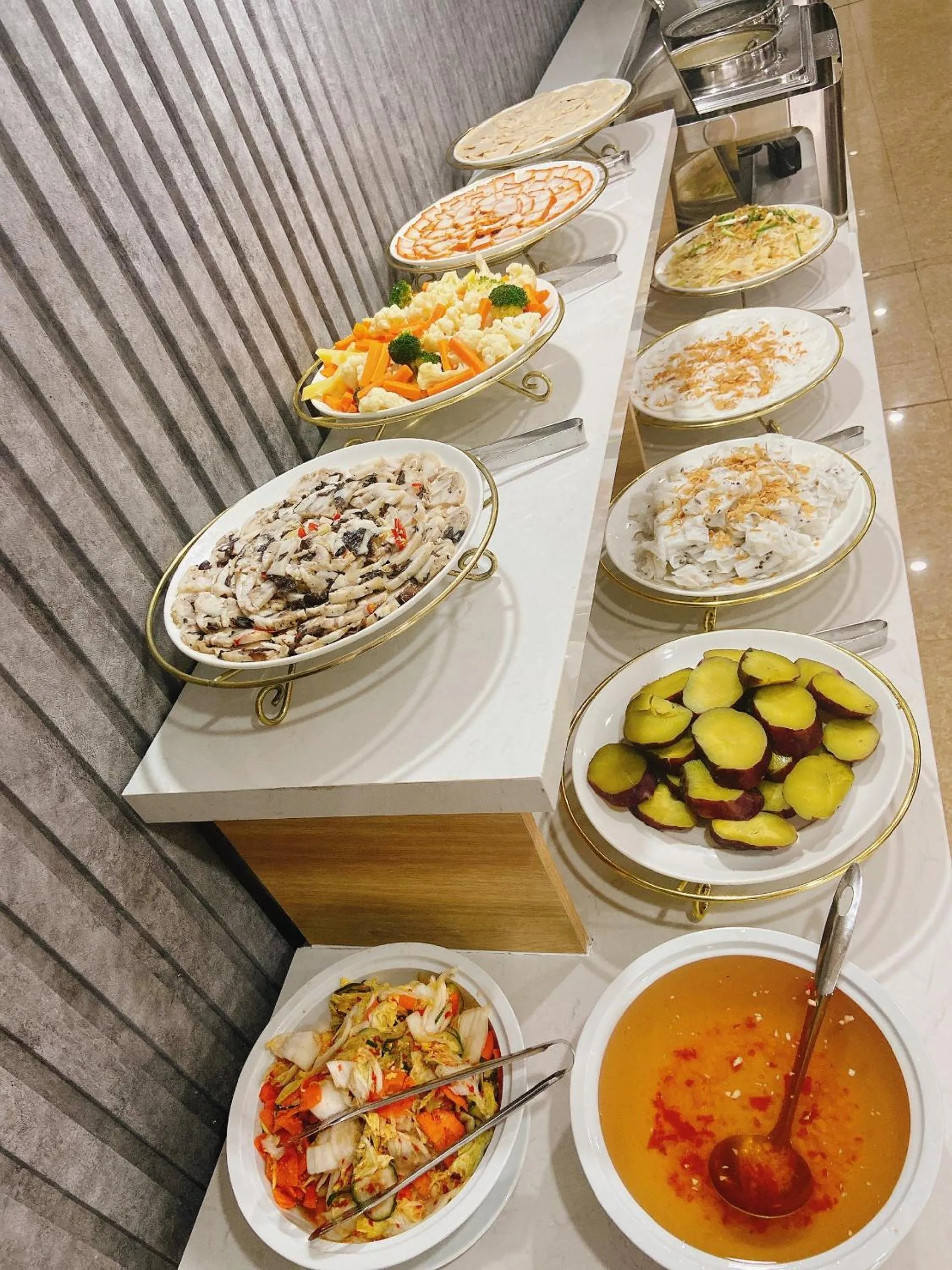 Breakfast in Valencia Da Nang Beach Hotel