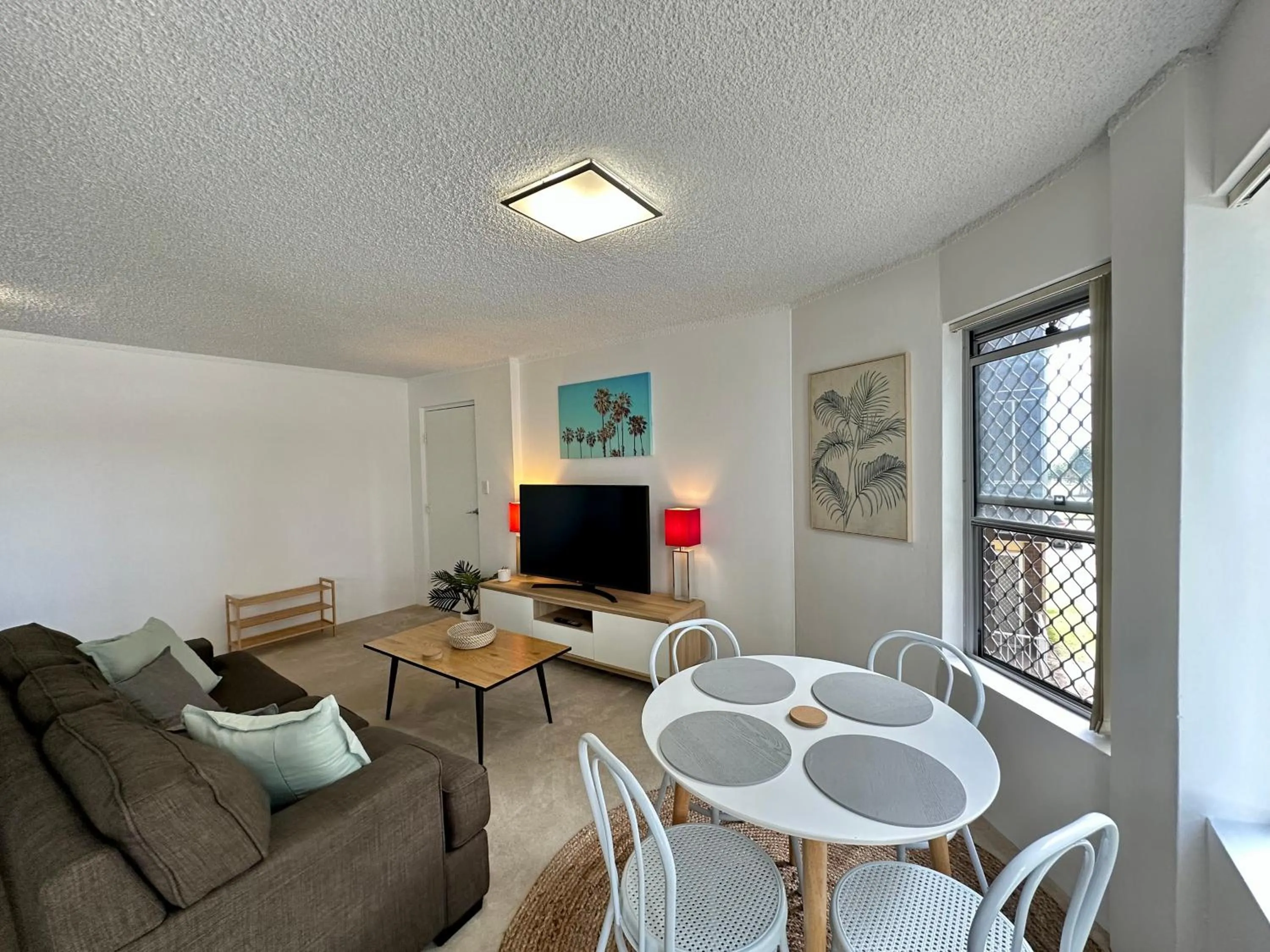 TV and multimedia in Meridian Tower Kirra Beach