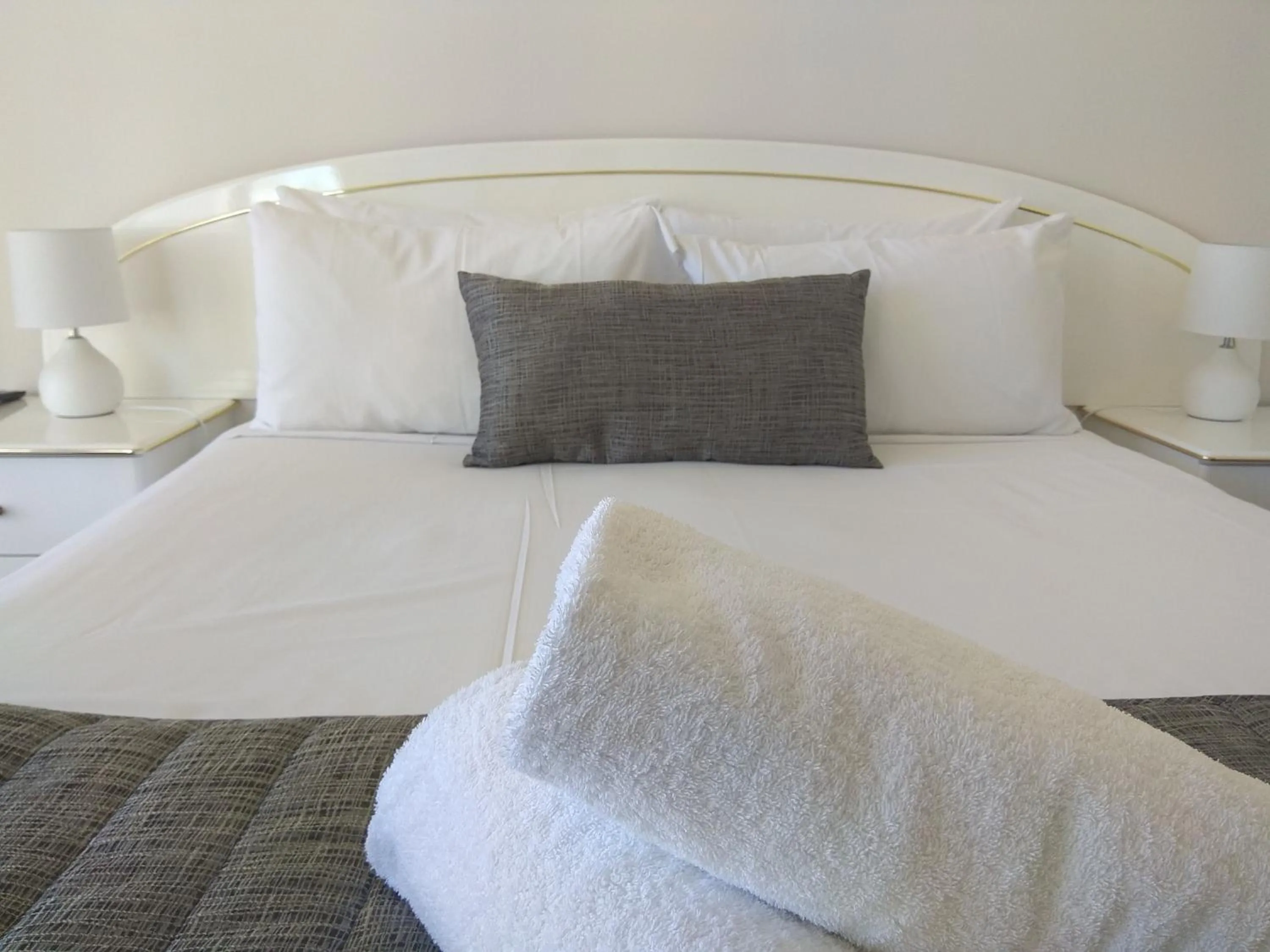 Bed in Meridian Tower Kirra Beach
