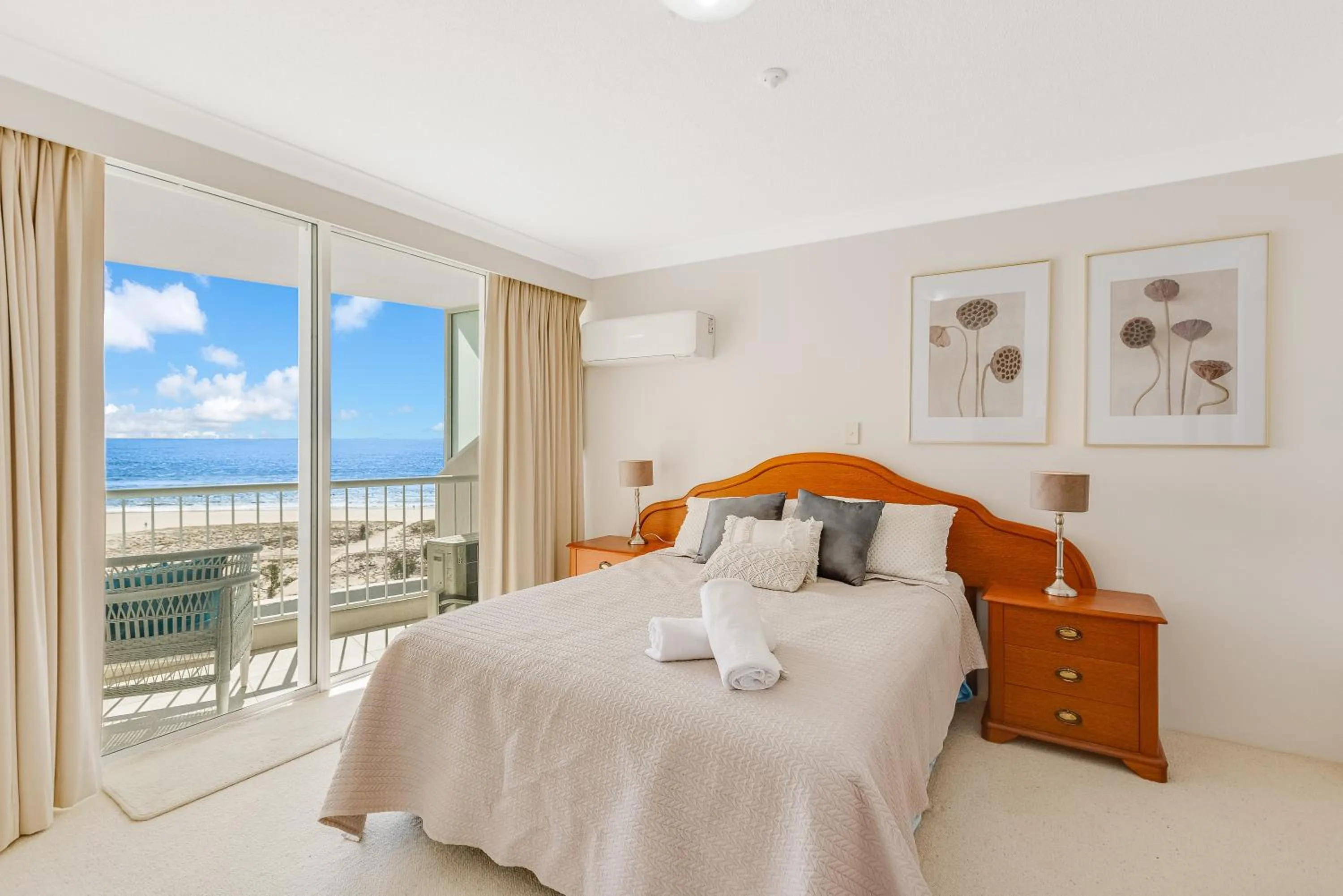 Bed in Meridian Tower Kirra Beach
