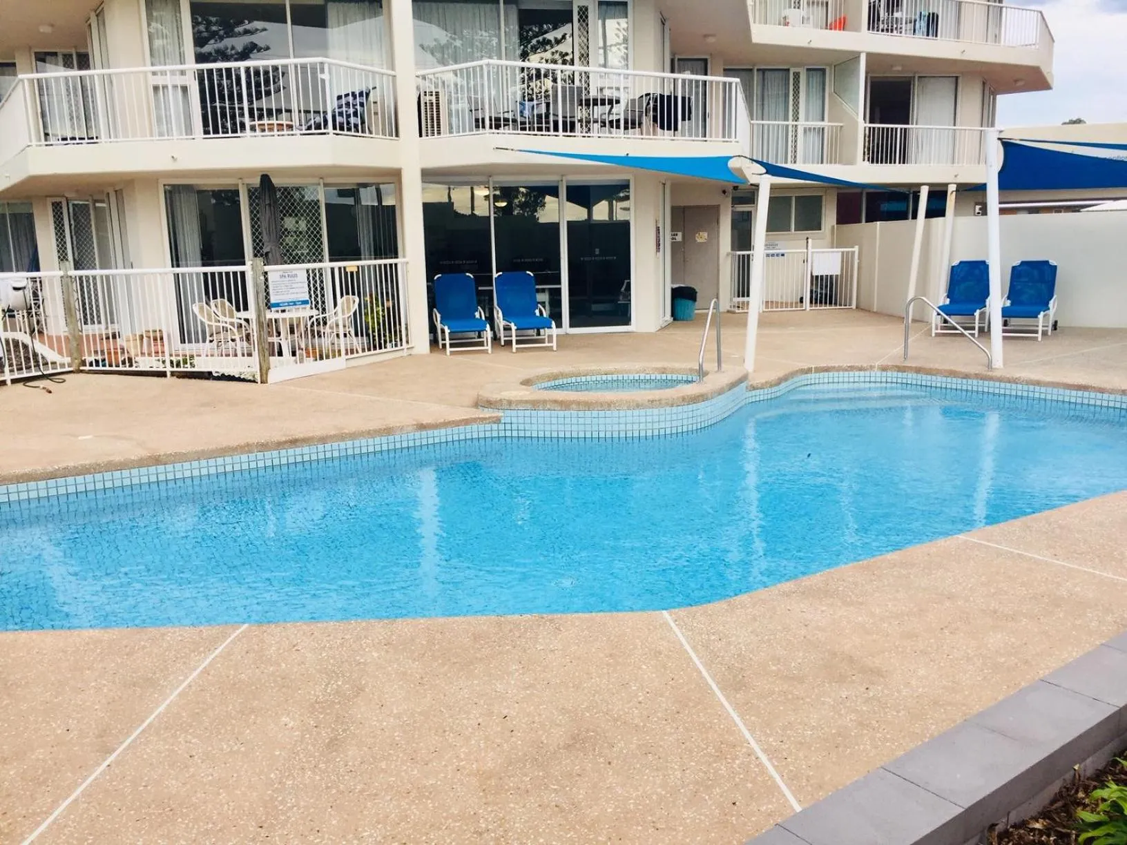 Swimming pool in Meridian Tower Kirra Beach