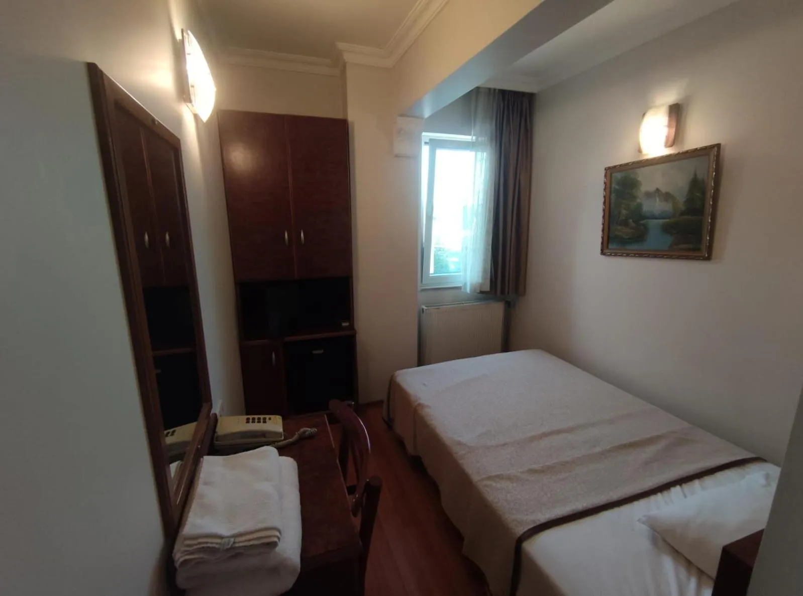 Property building, Bed in Hotel Nayla