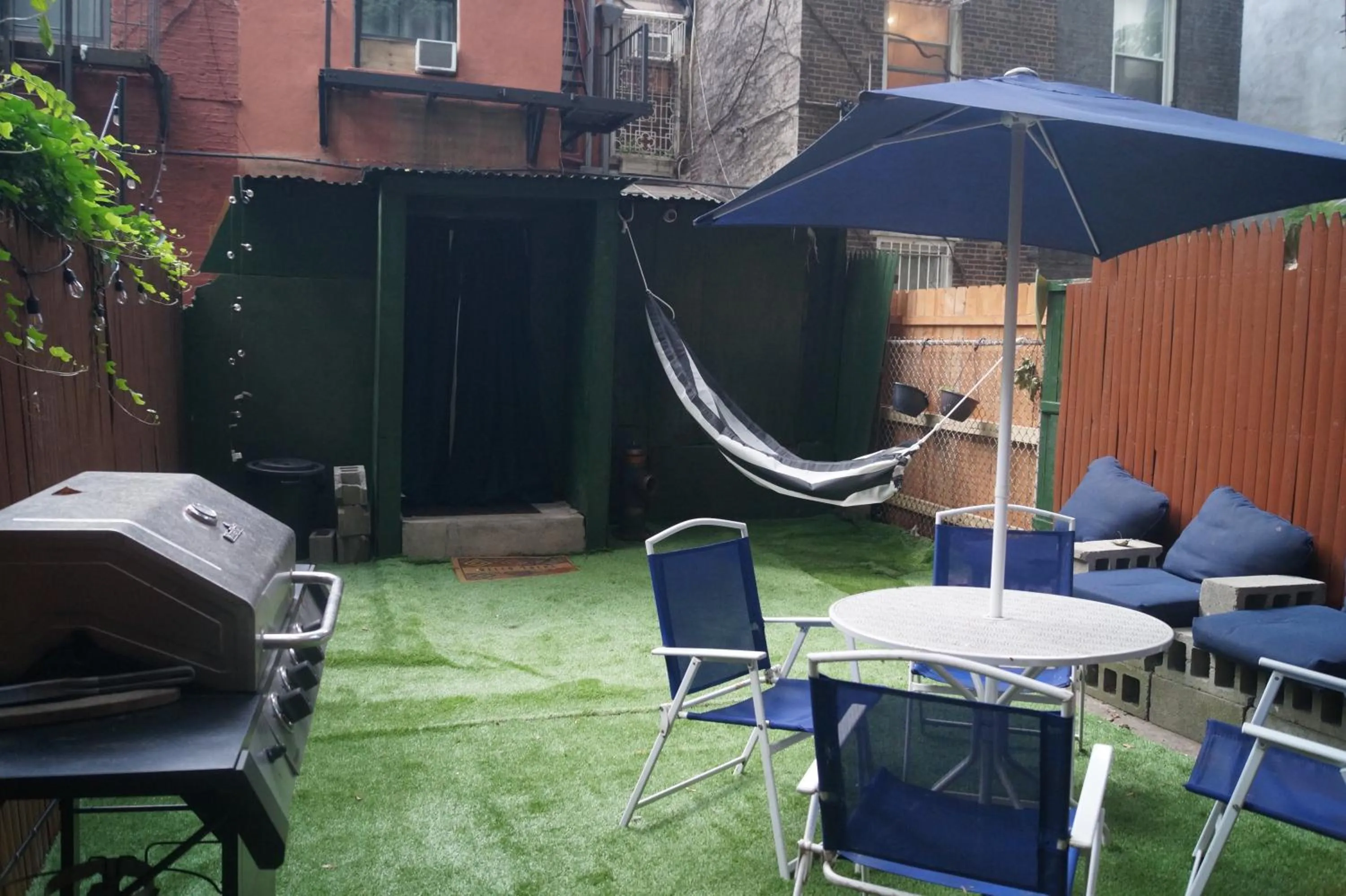 BBQ facilities in Macaw Guest House