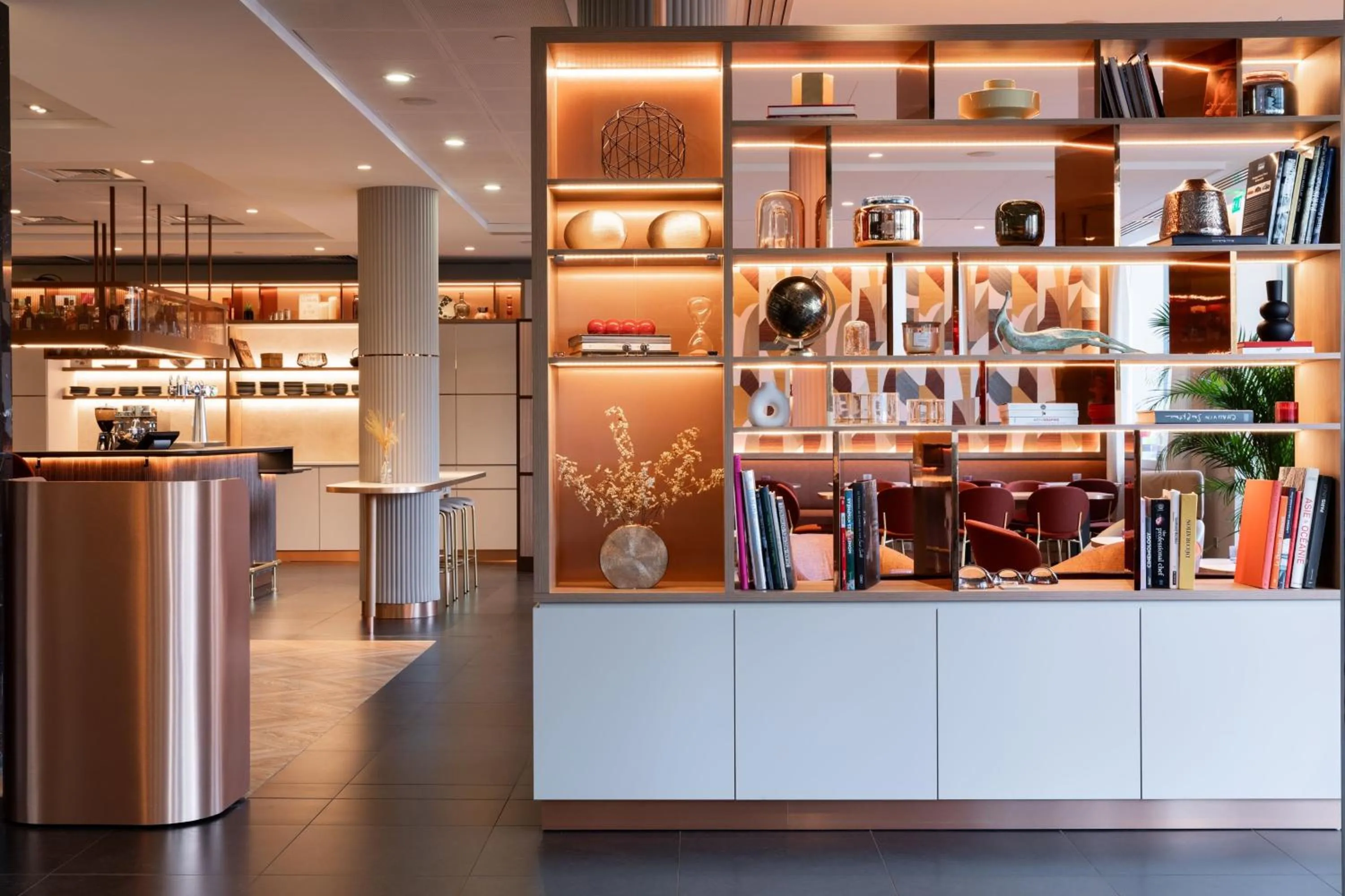 Restaurant/places to eat in AC Hotel Paris Porte Maillot by Marriott