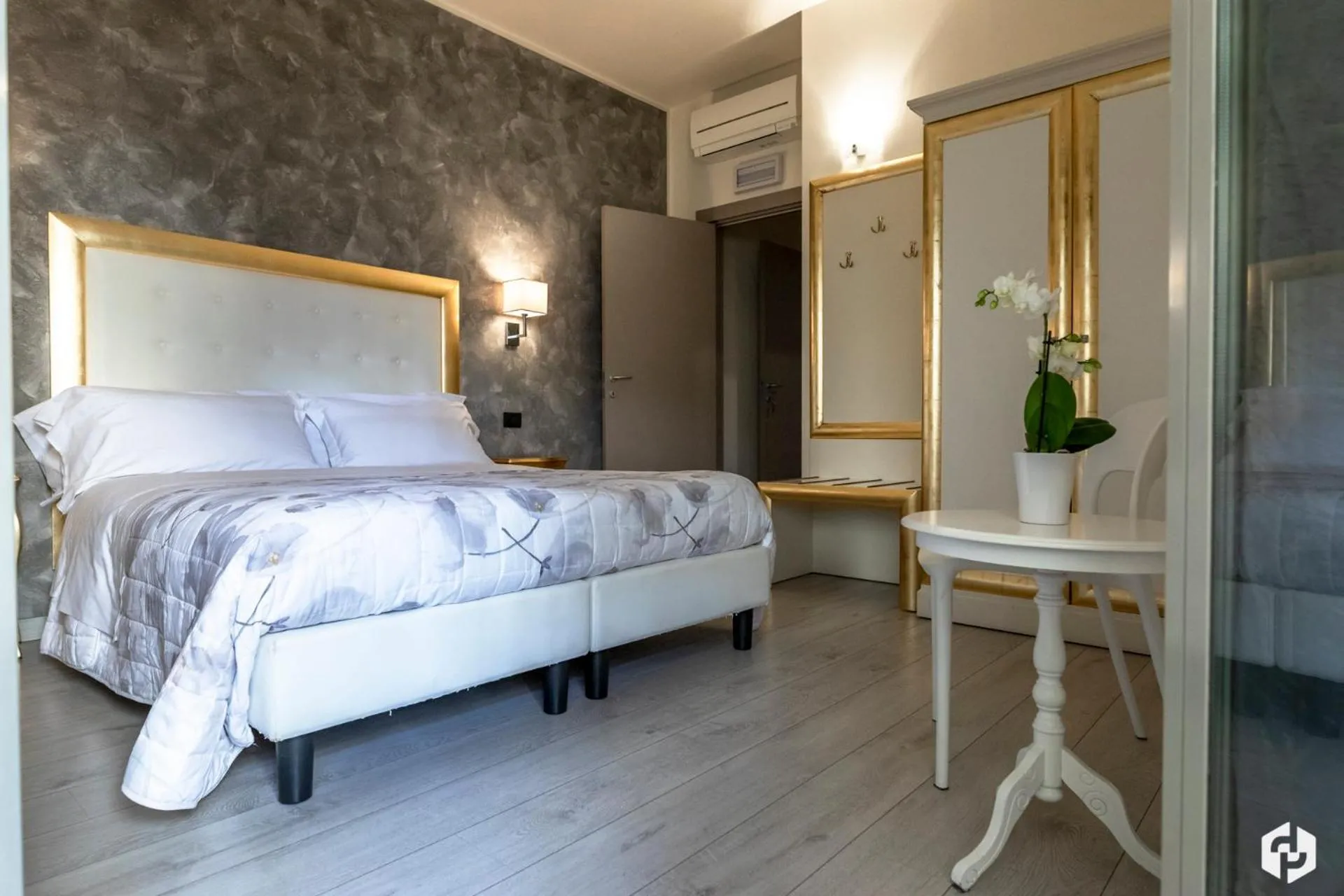 Bedroom, Bed in Daydreaming House