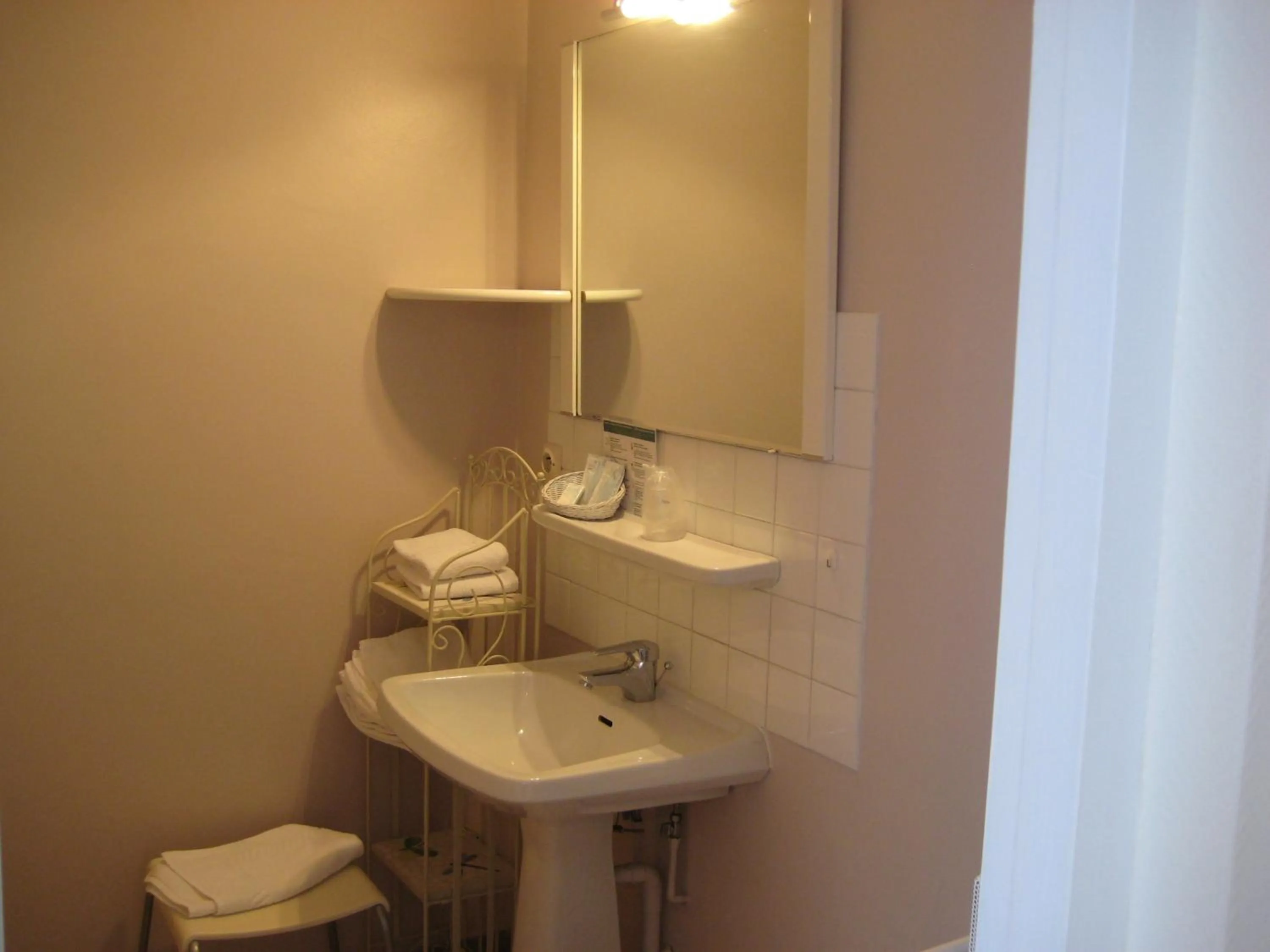 Bathroom in Hotel Bellevue de tradition familiale