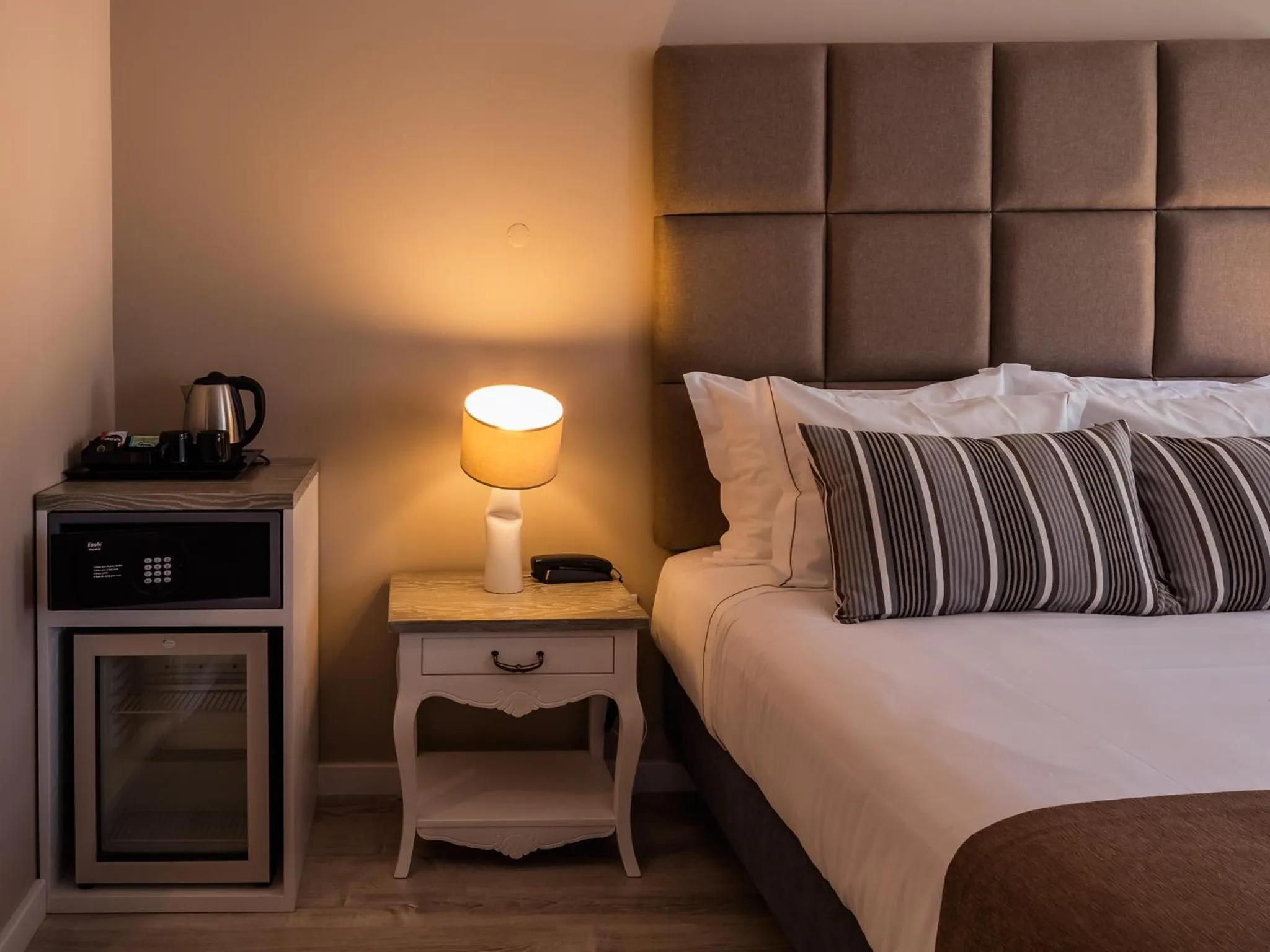 Coffee/tea facilities, Bed in Vila Garden Guesthouse