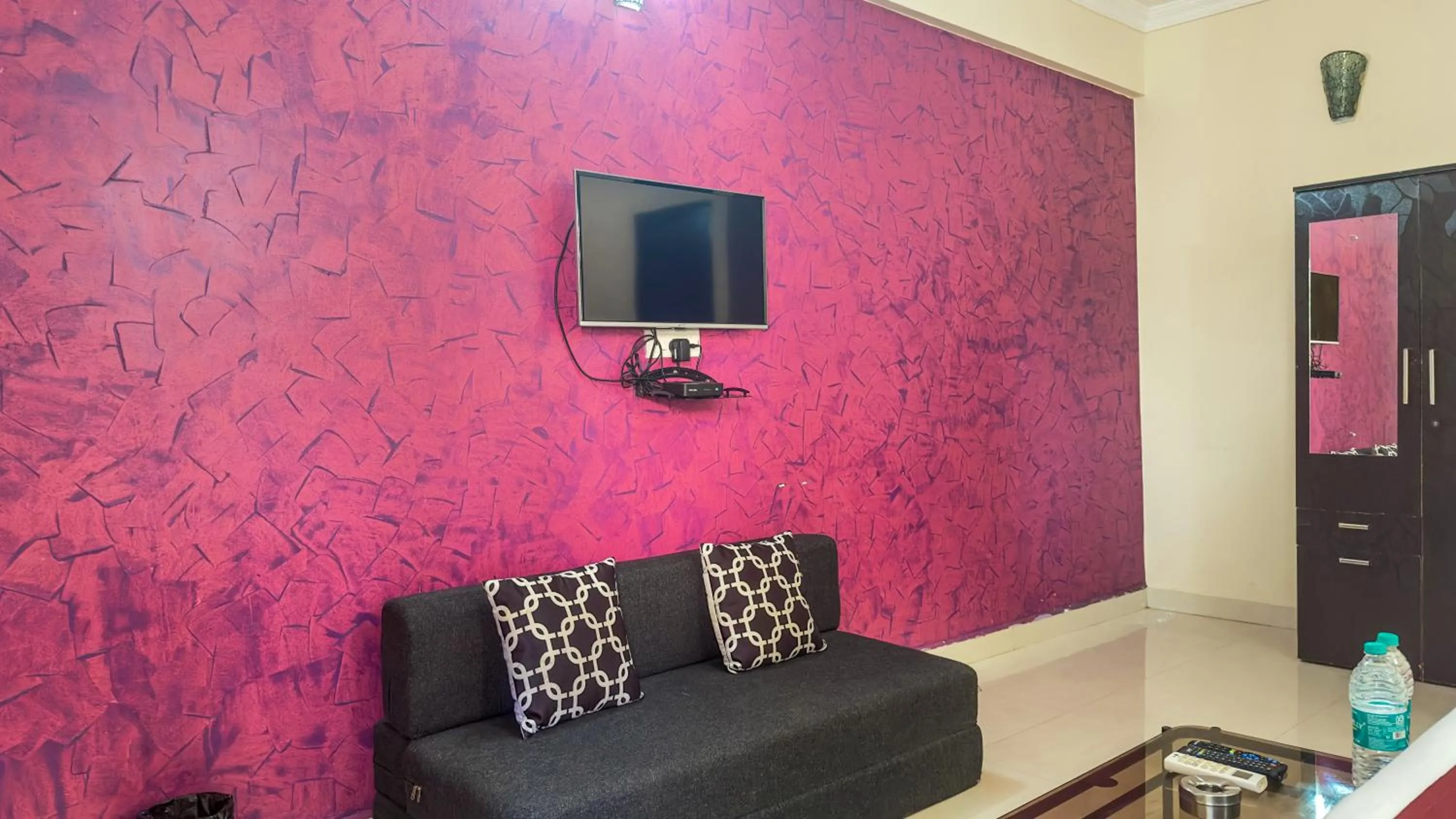 Area and facilities in Hotel Leela Inn