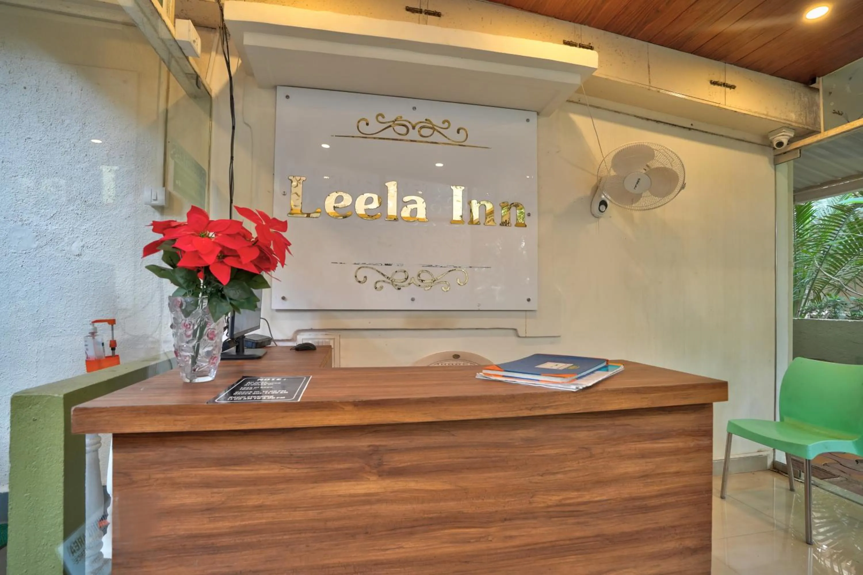 Lobby or reception in Hotel Leela Inn