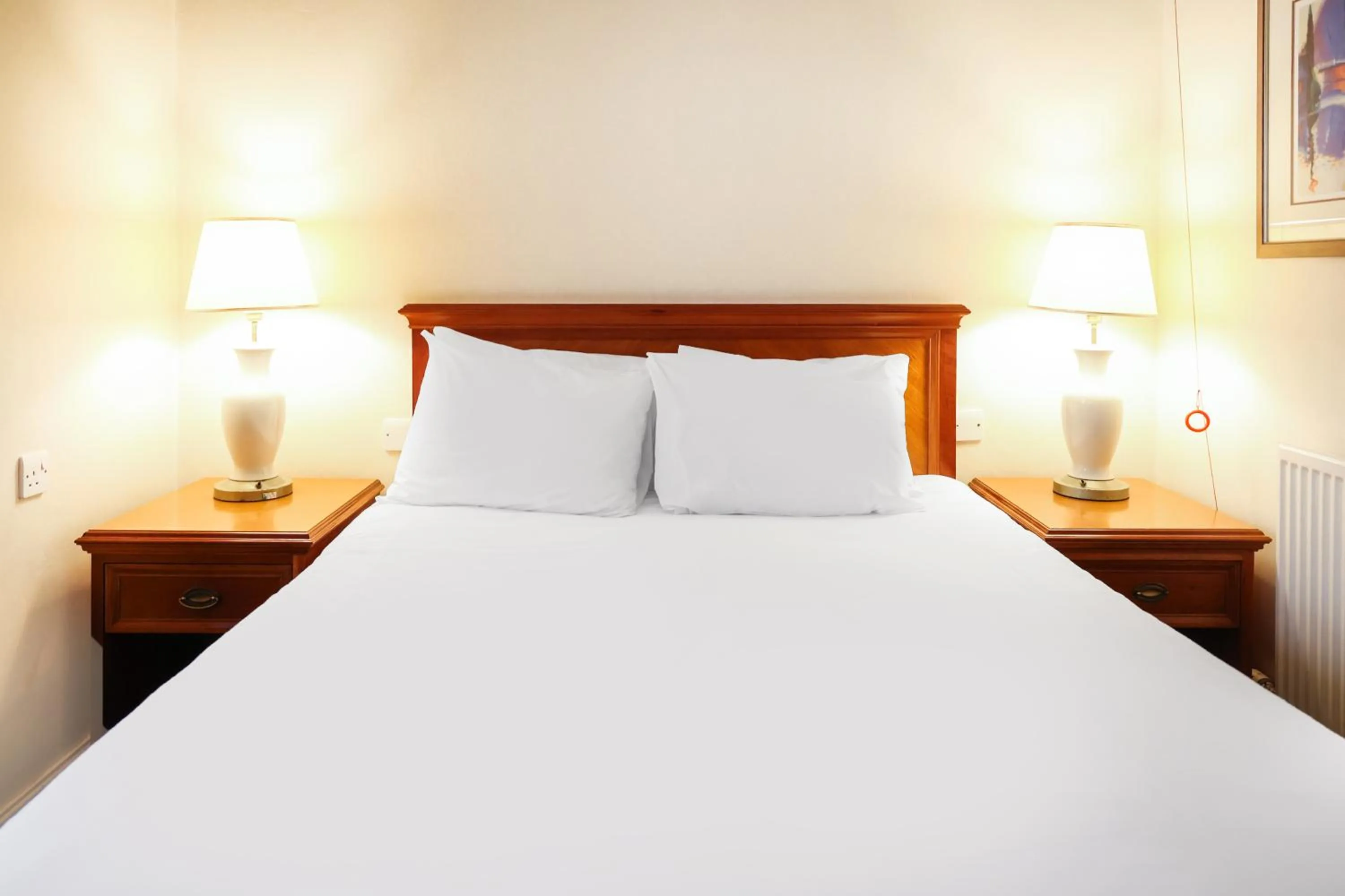 Bedroom, Bed in OYO Tong Park Hotel