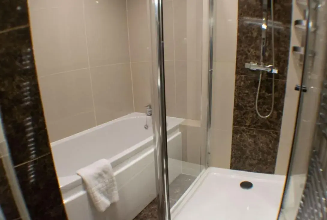 Executive Suite in OYO Tong Park Hotel Executive Suite in OYO Tong Park Hotel