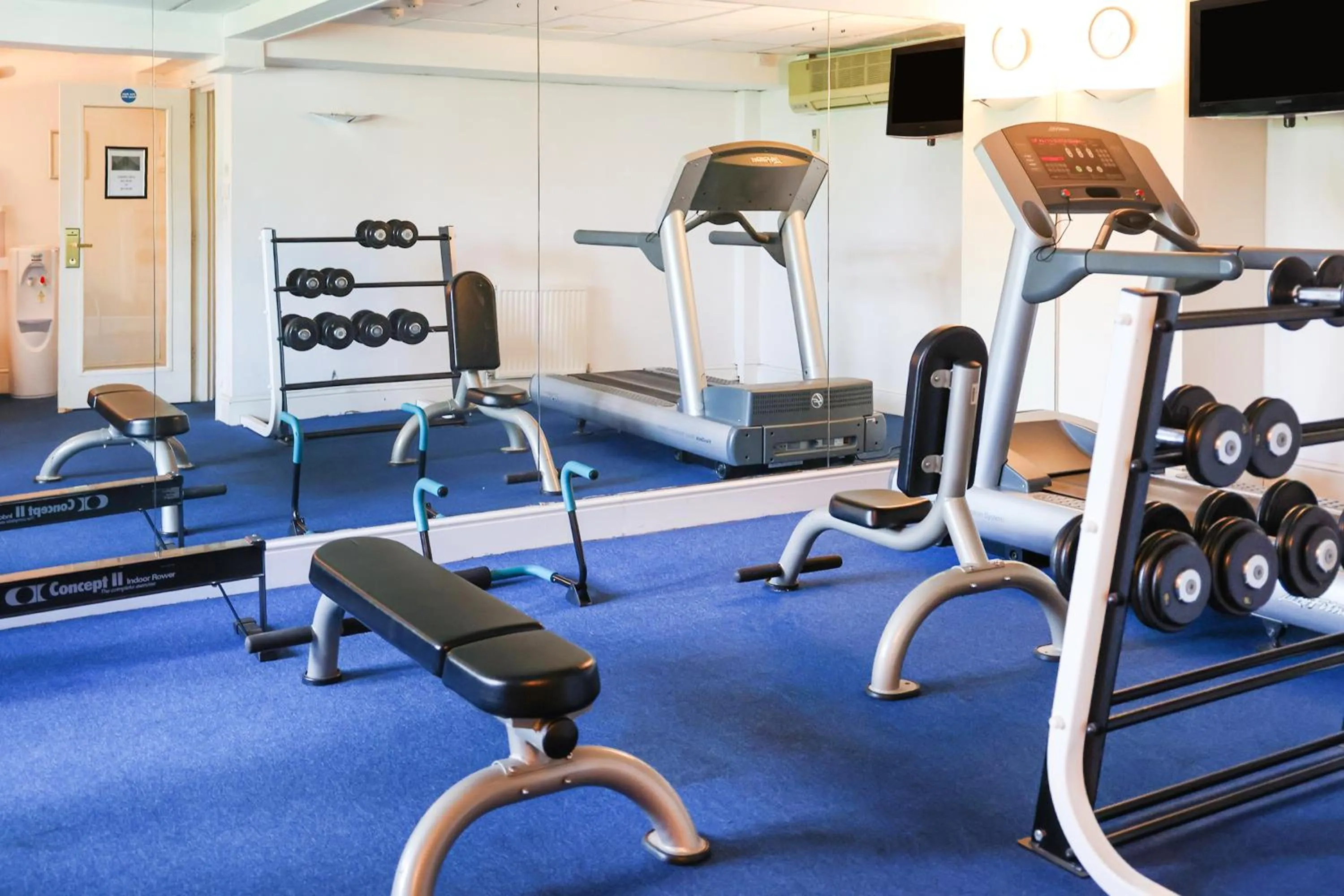 Fitness centre/facilities in OYO Tong Park Hotel
