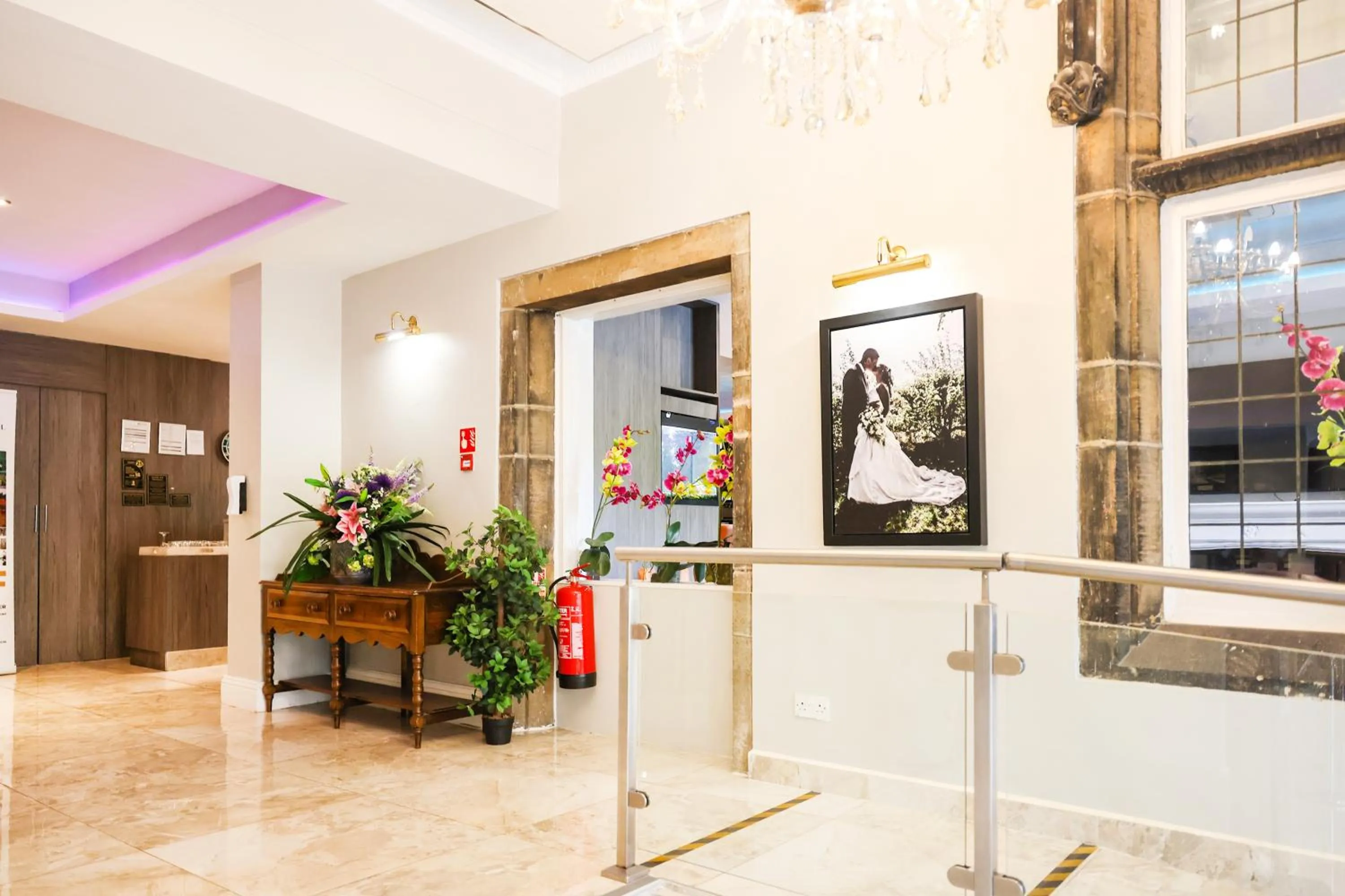 Lobby or reception in OYO Tong Park Hotel