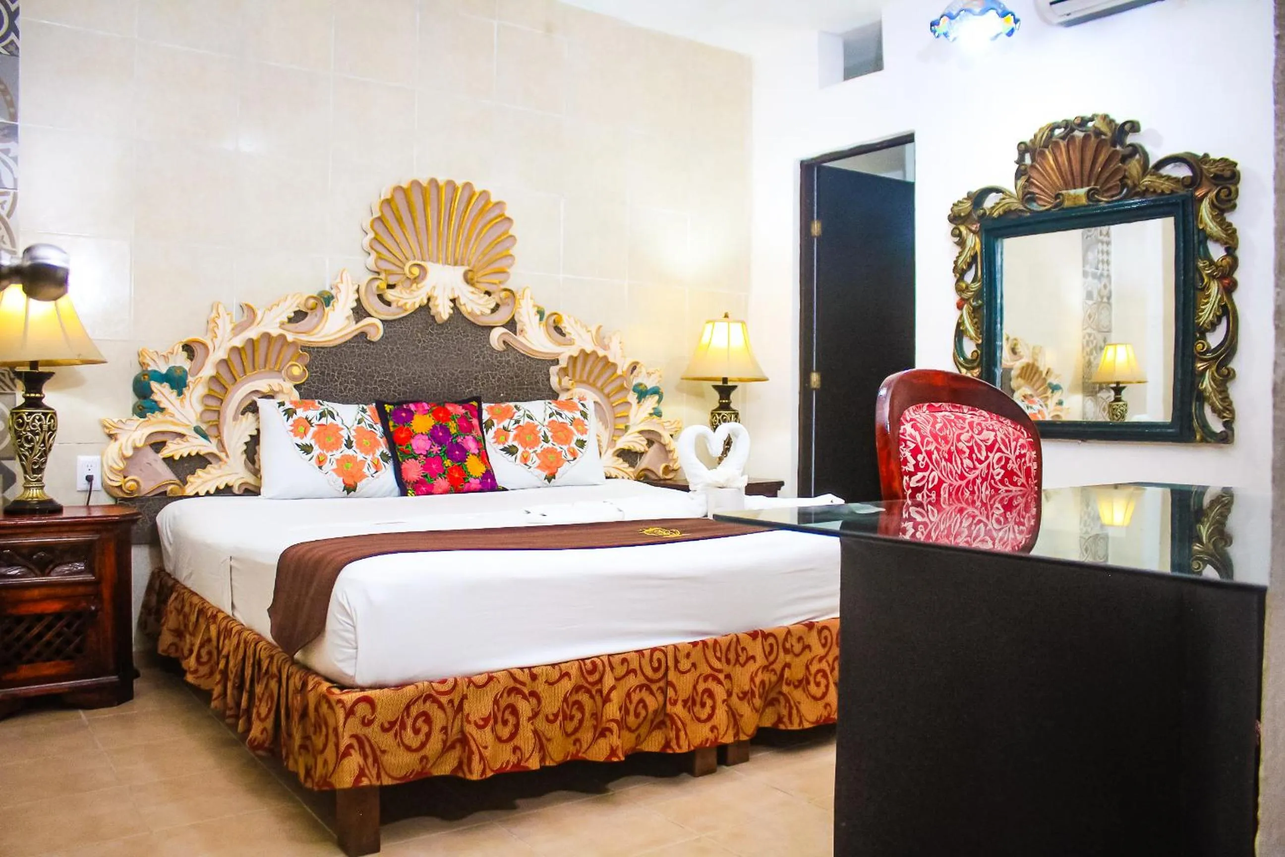 Bed in Palacio Canton Hotel - Valladolid