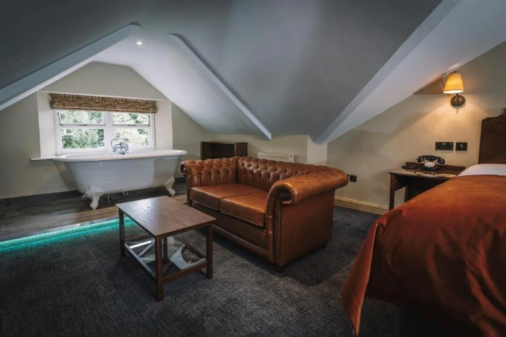 Bridge House Hotel & Silver Howe View Cottage