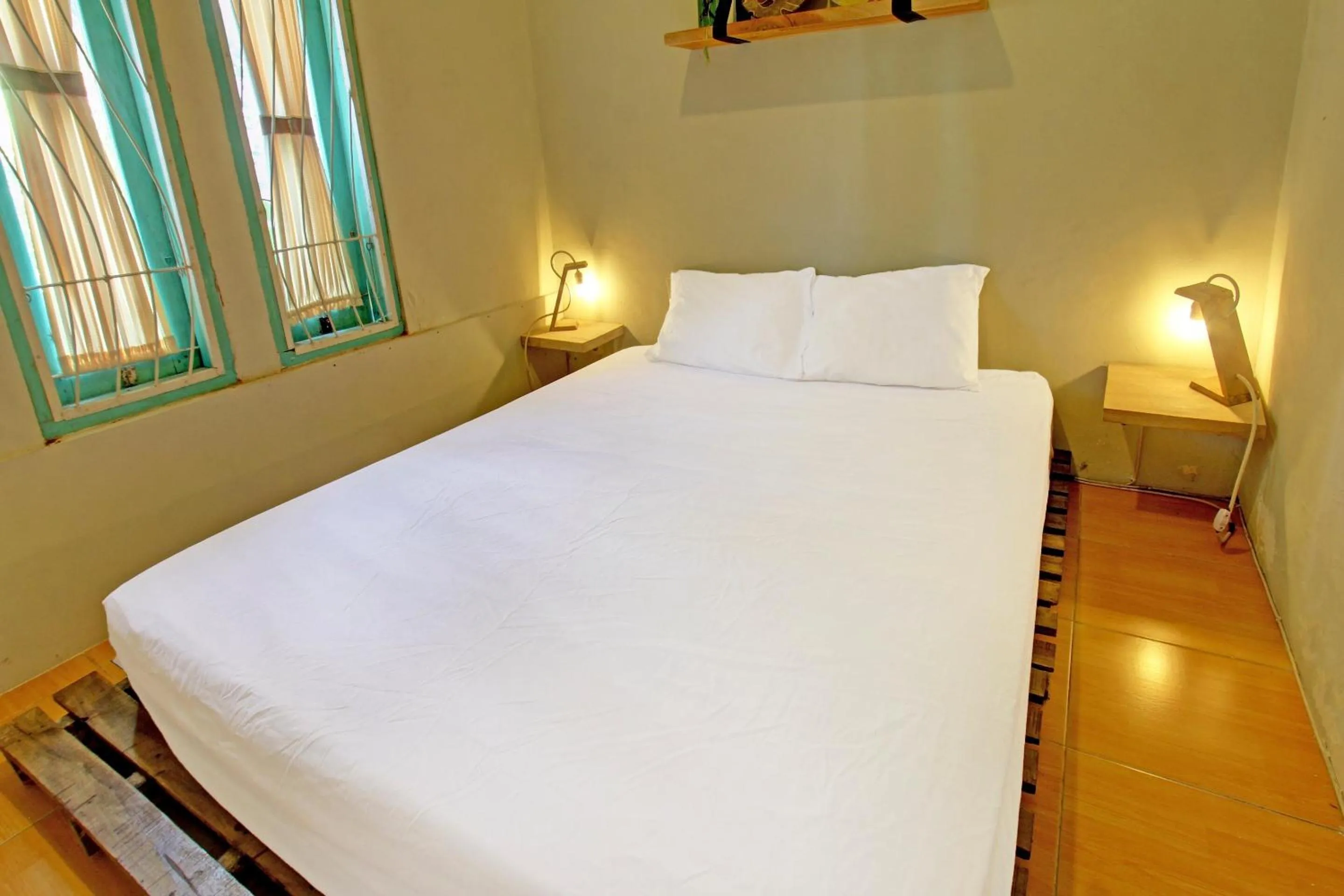 Bedroom, Bed in OYO 92825 Kamar Lombok