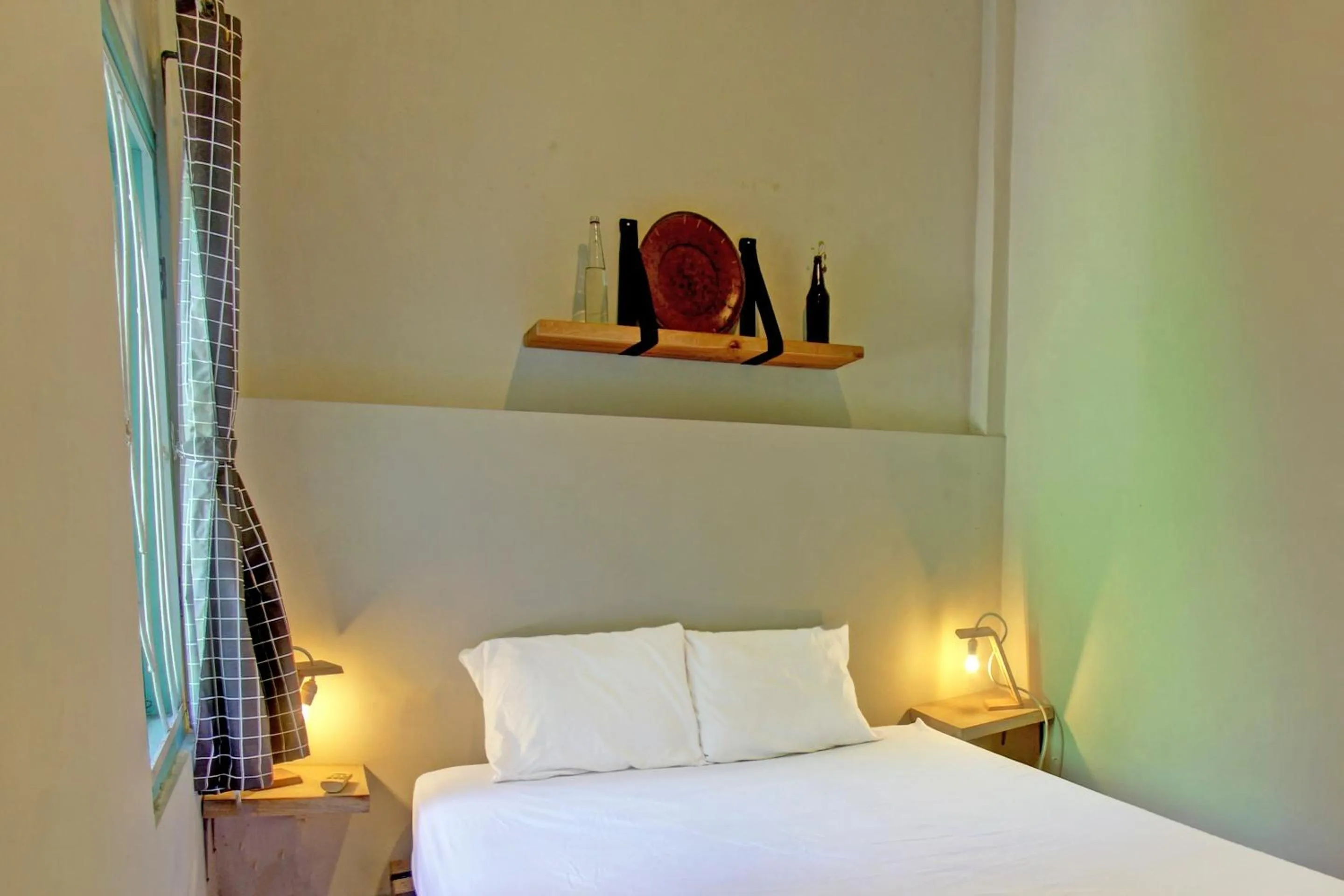 Bedroom, Bed in OYO 92825 Kamar Lombok