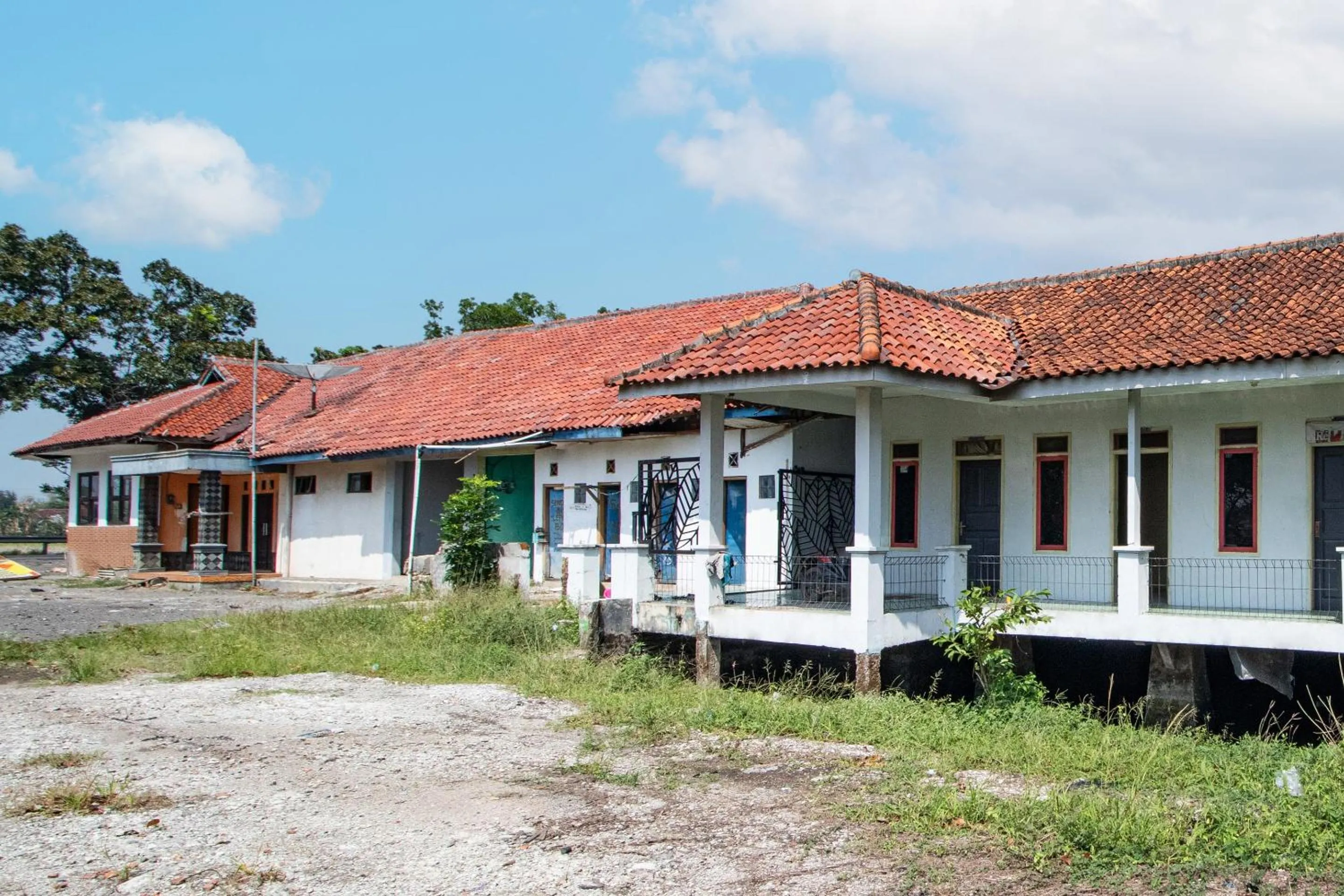 Facade/entrance in Hotel O Al Mahira Syariah