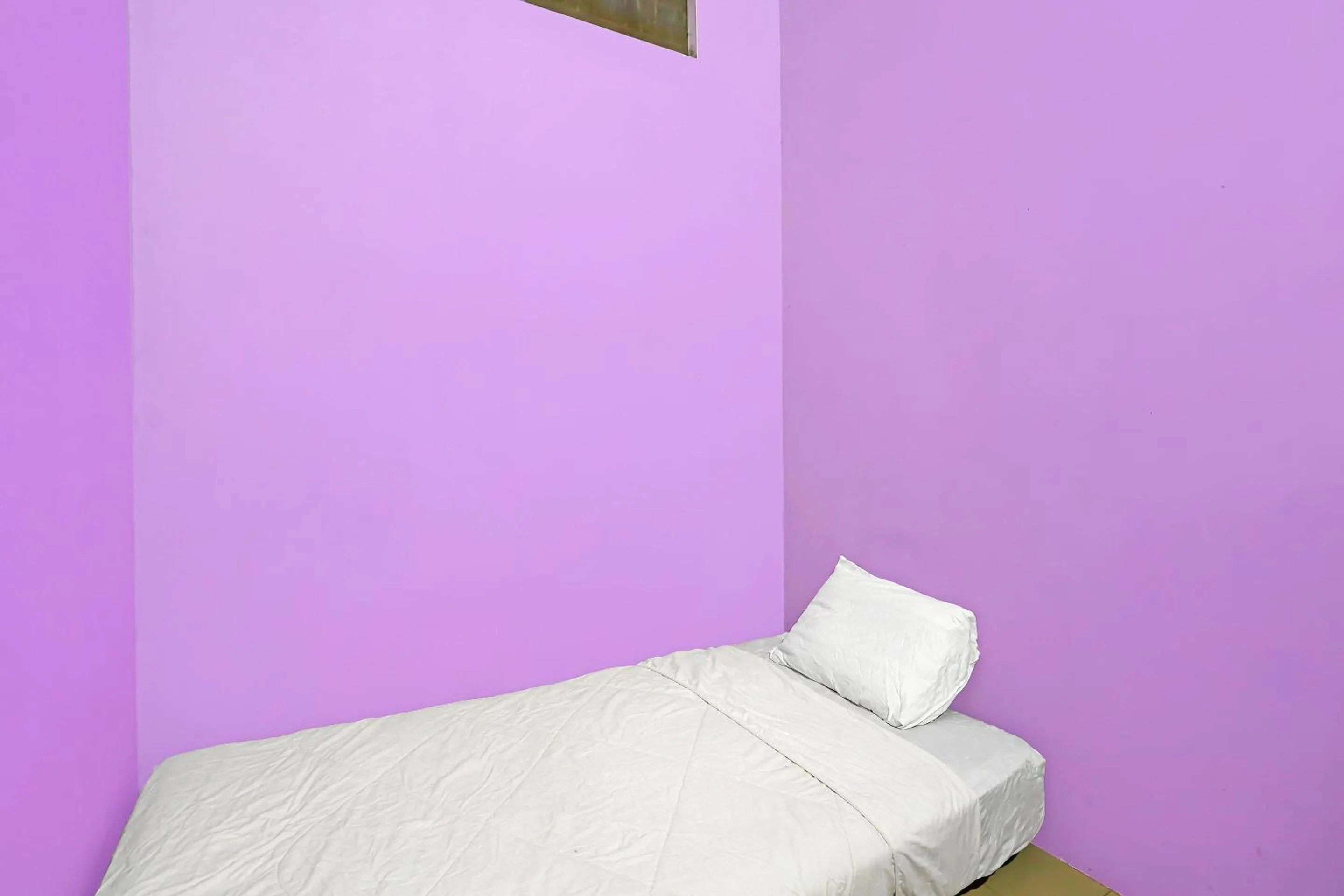 Bedroom, Bed in Hotel O Paris SyariahNearTempat Makan Pagi Sore Nohil