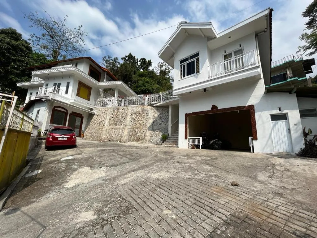 On site in OYO LIFE 92844 Penginapan Cibodas