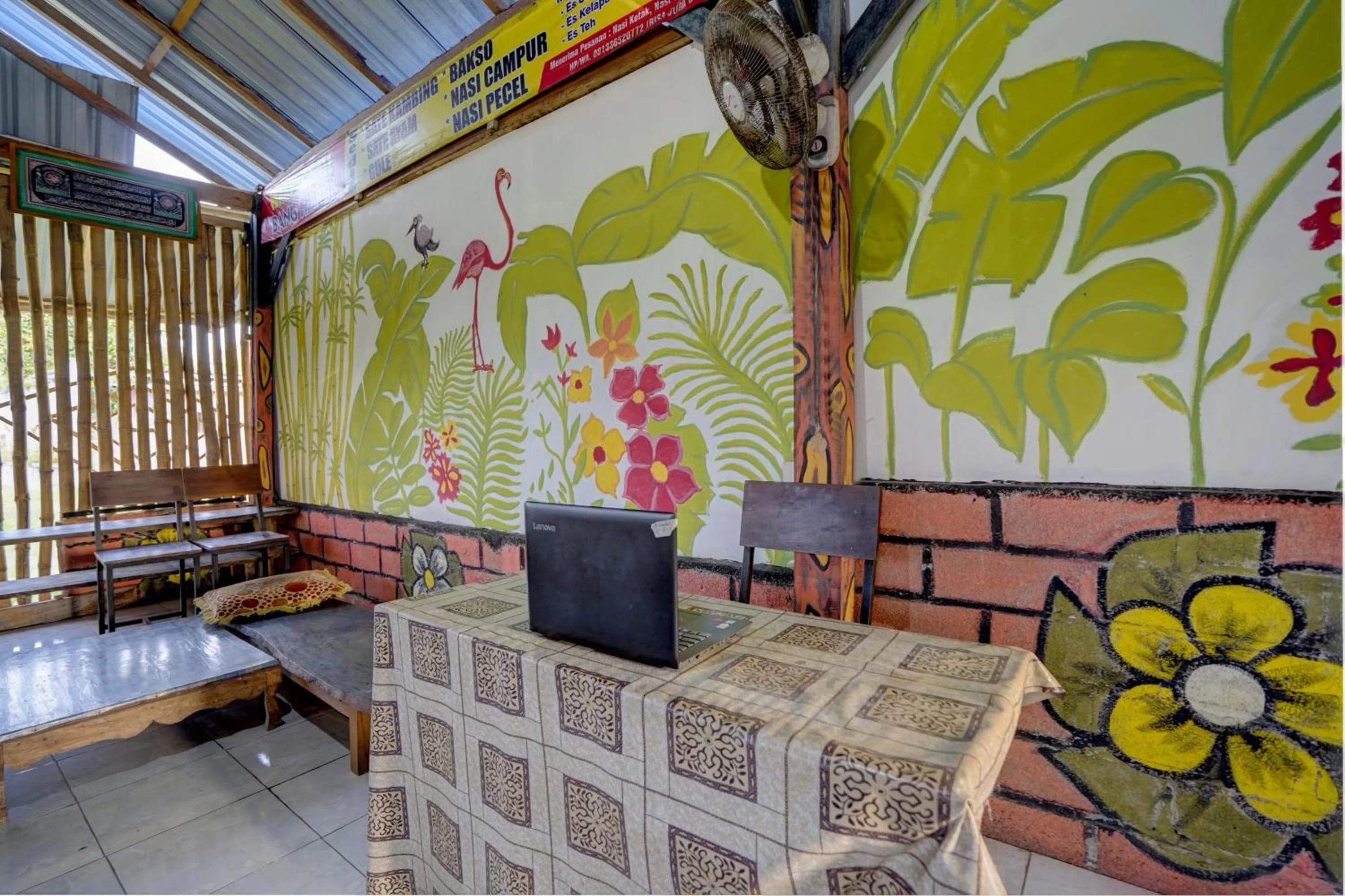 Lobby or reception in Hotel O Griya Sandi Syariah Rogojampi