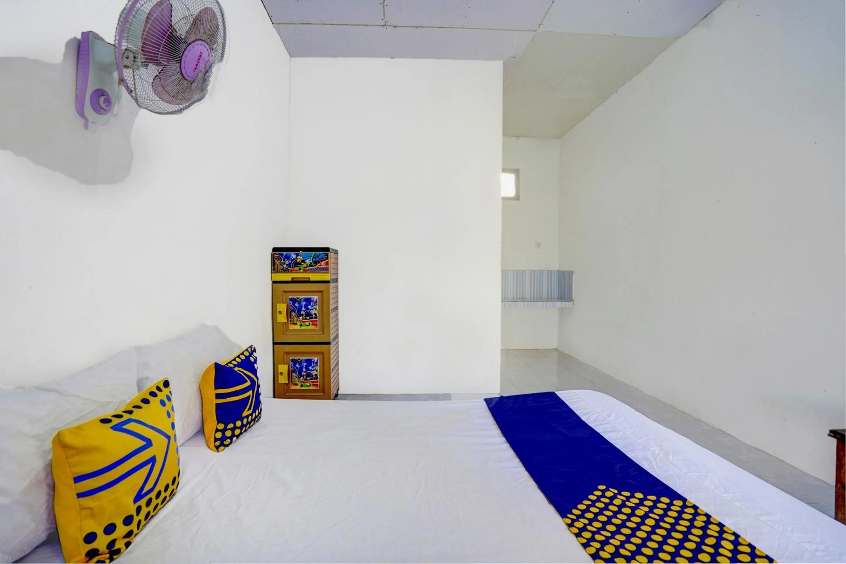 Bedroom, Bed in Hotel O Griya Sandi Syariah Rogojampi