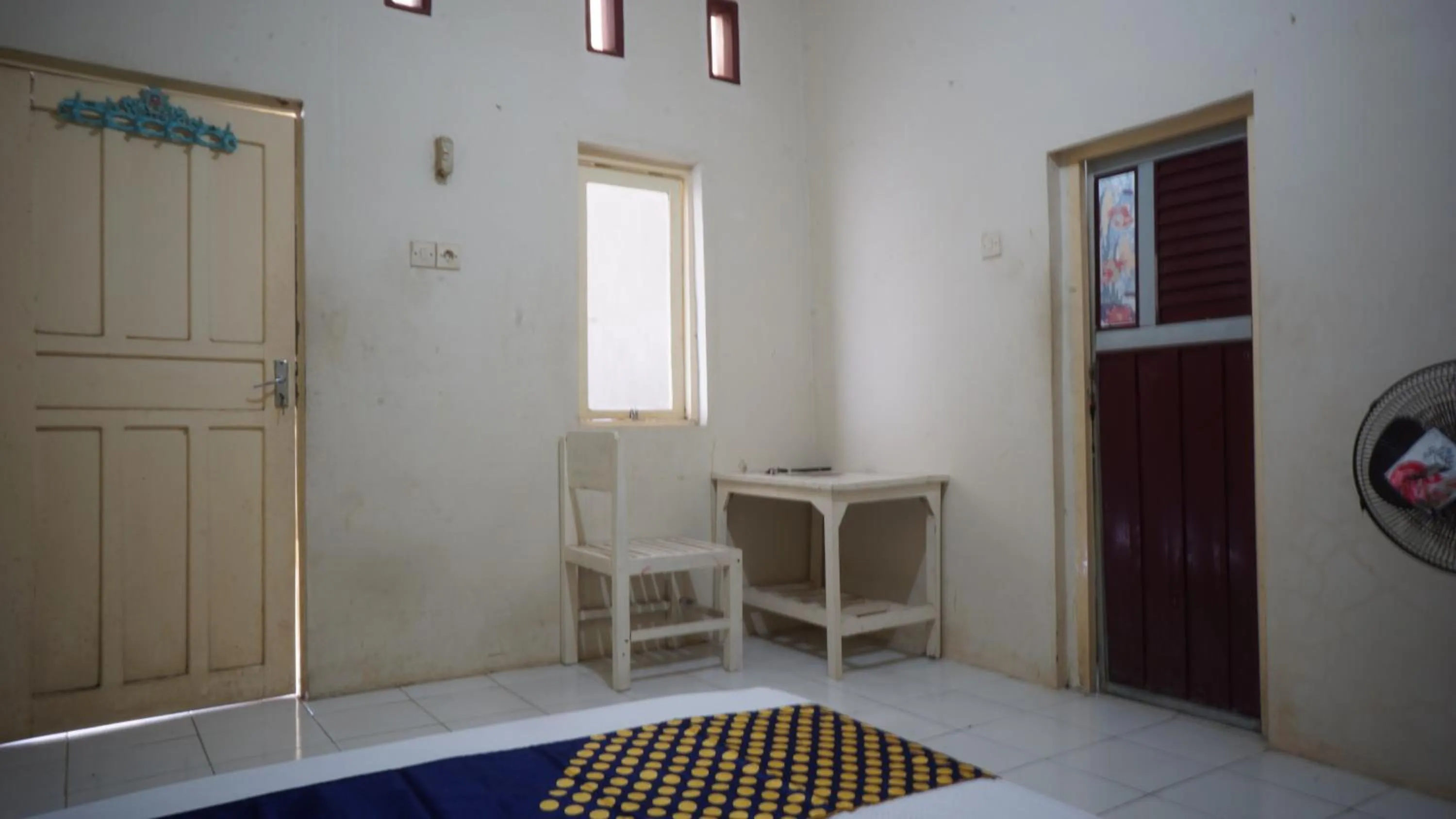Bedroom in Hotel O Hunian 99