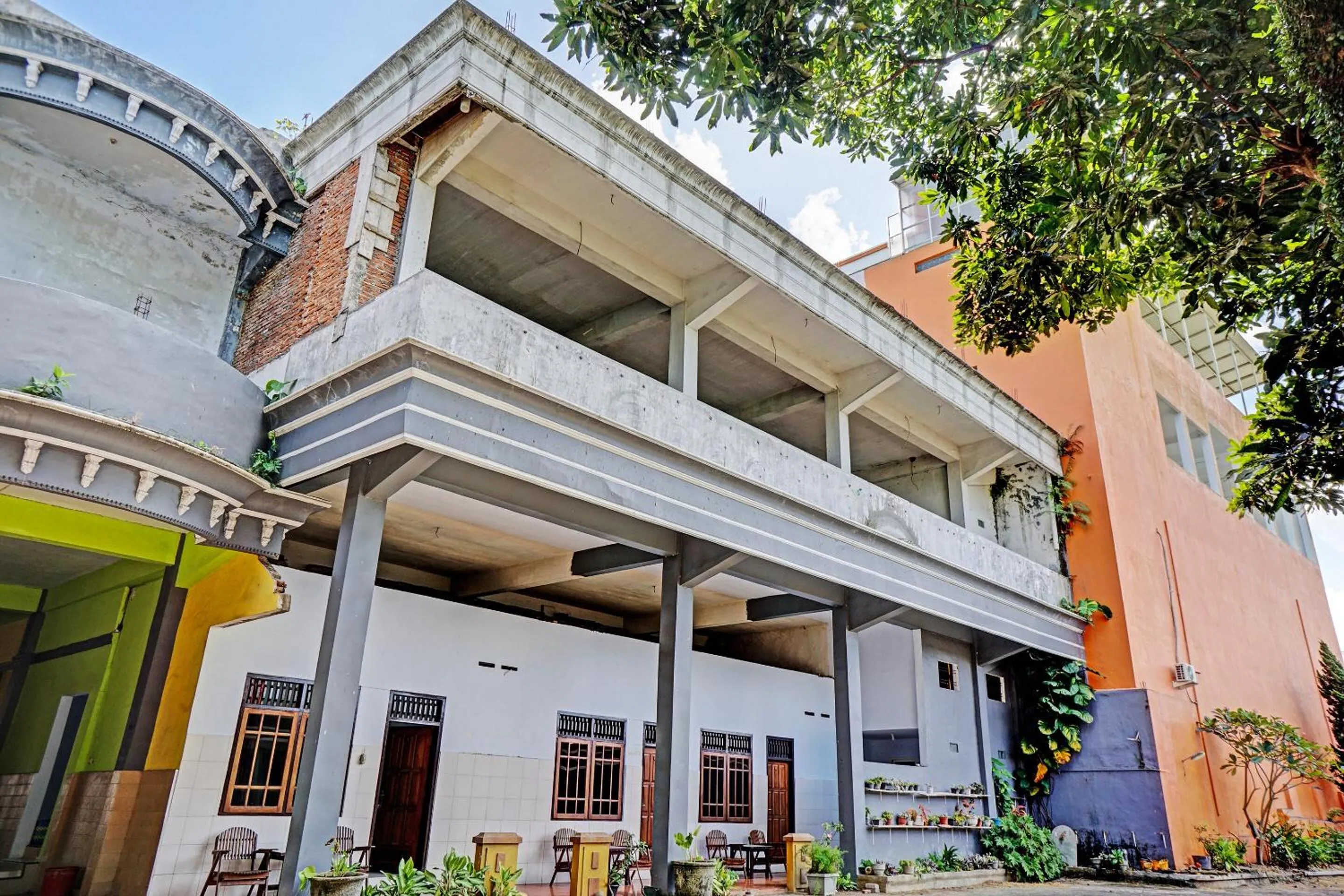 Facade/entrance in Hotel O Nusantara