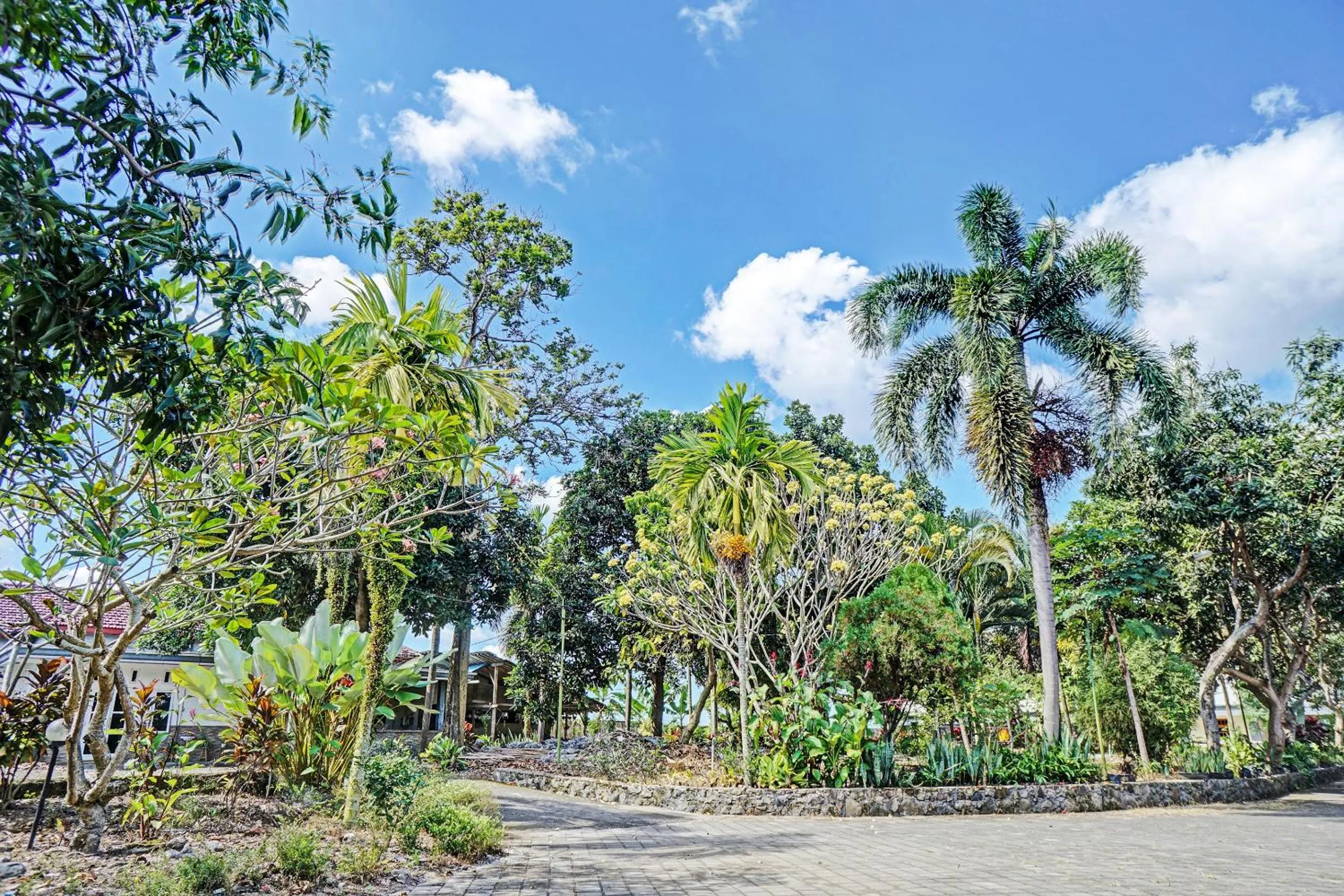 Lobby or reception in Hotel O Nusantara